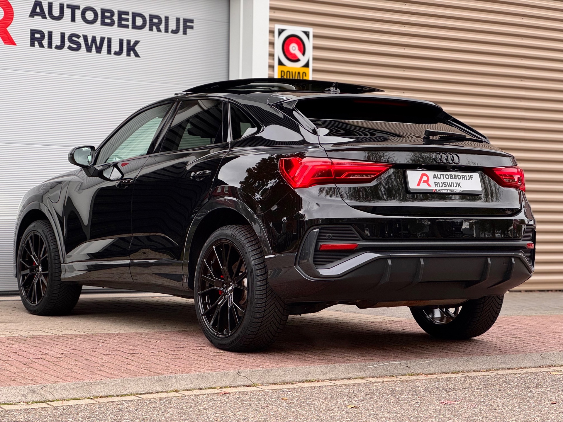 Foto van Audi Q3 Sportback E-tron