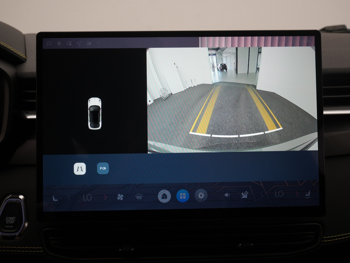 Foto van Lynk&co LYNK & Co 01