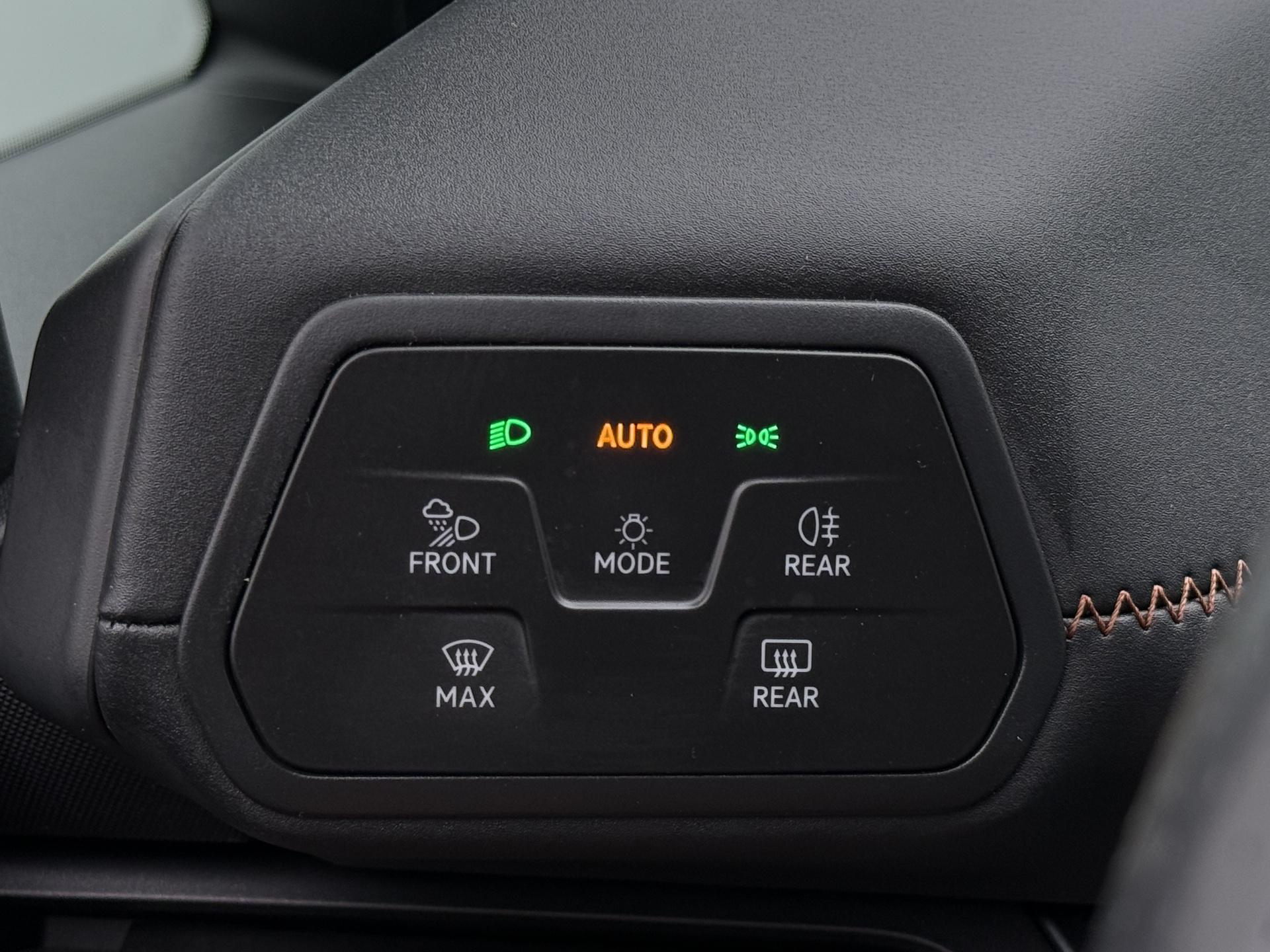 Foto van Cupra Born 150 KW 58/62 KWH