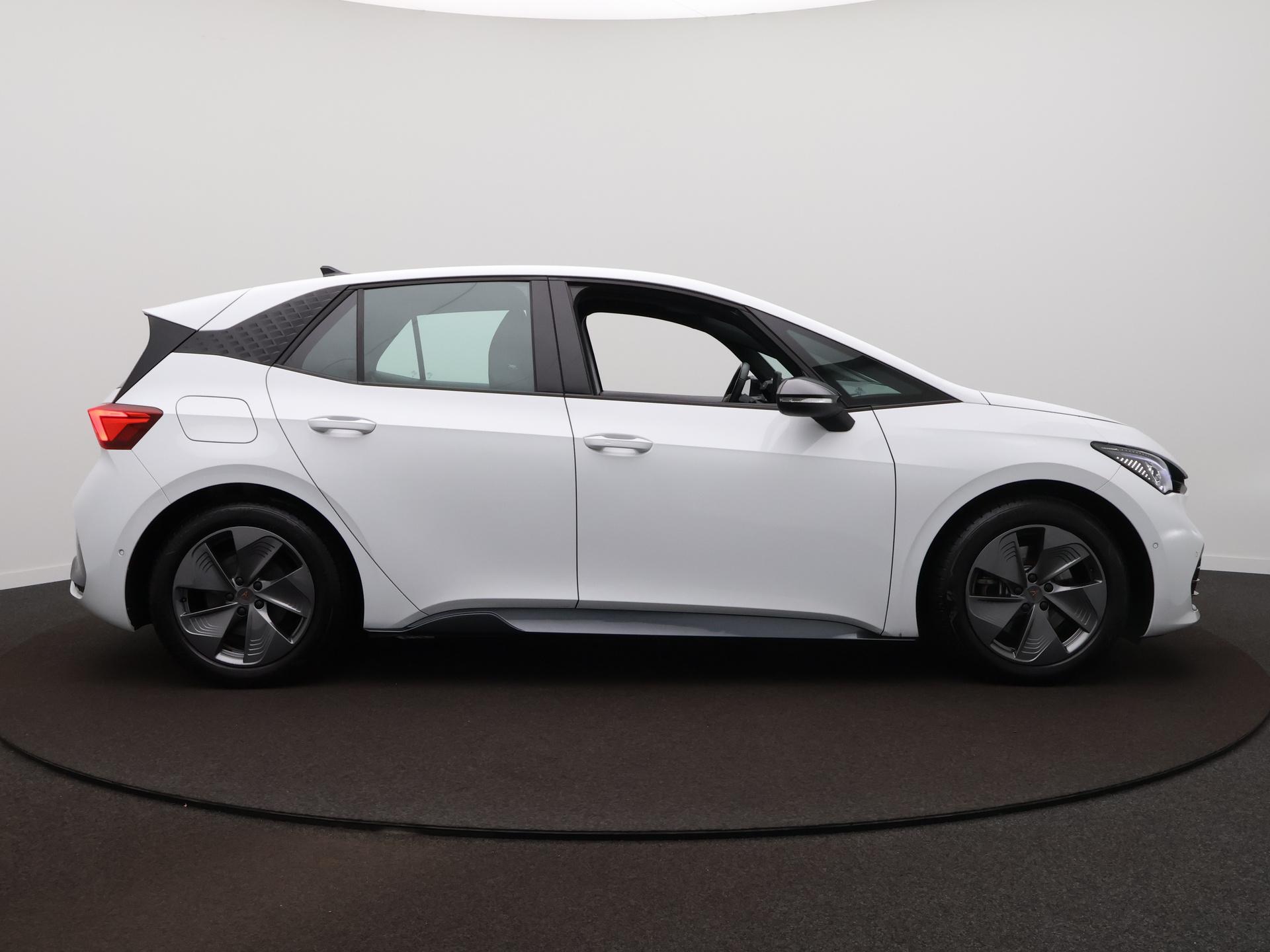 Foto van Cupra Born 150 KW 58/62 KWH