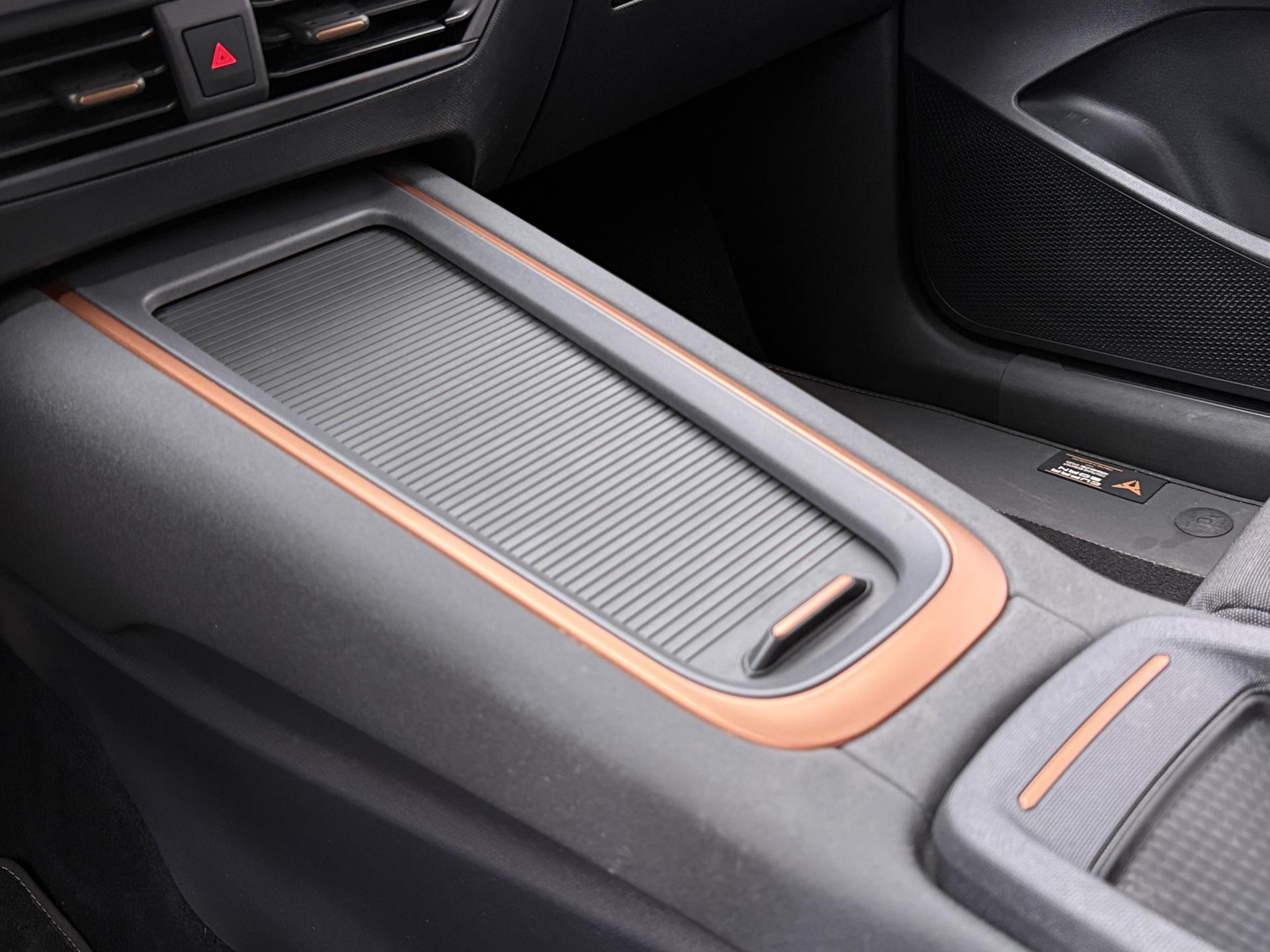 Foto van Cupra Born 150 KW 58/62 KWH