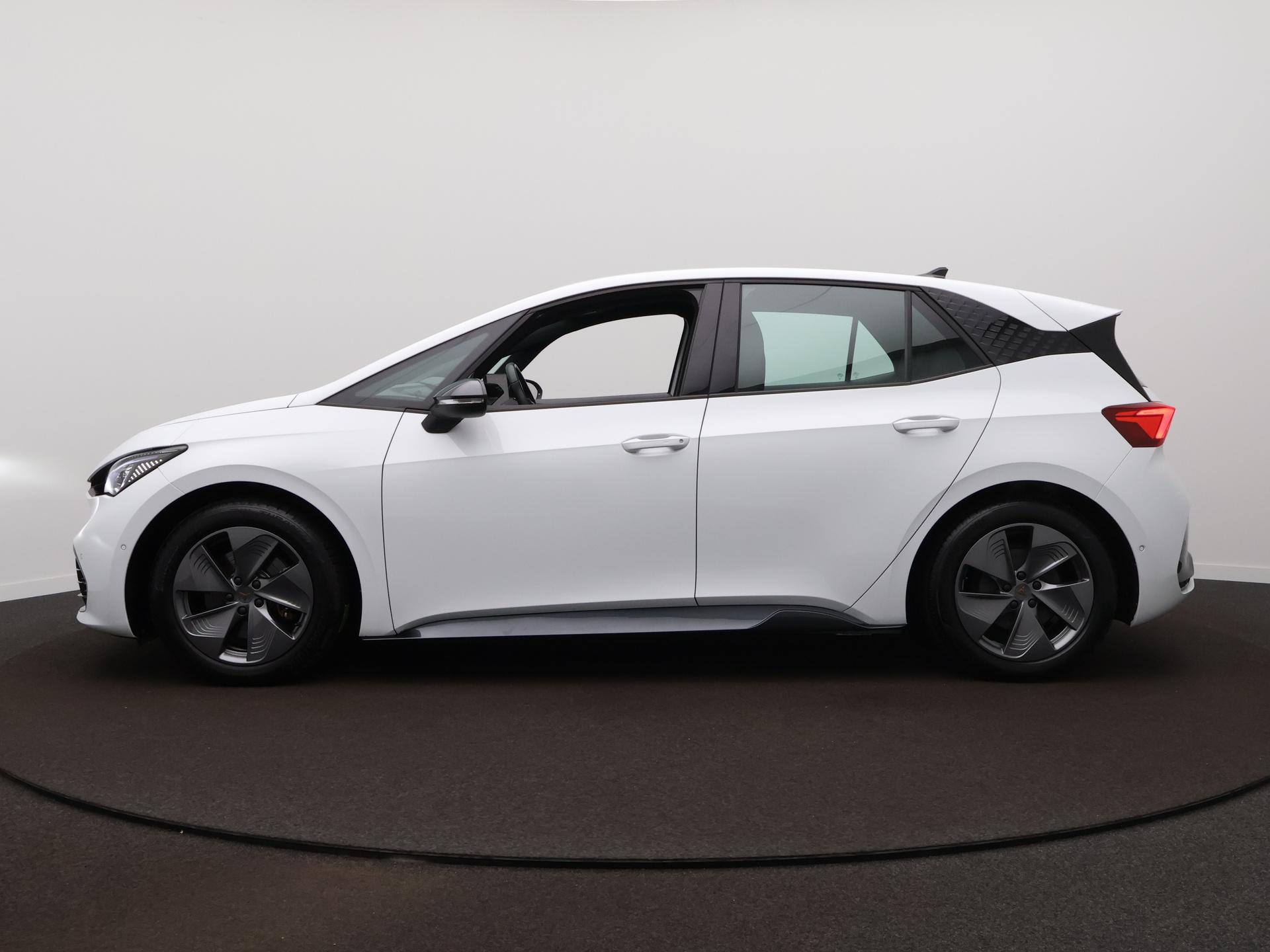 Foto van Cupra Born 150 KW 58/62 KWH