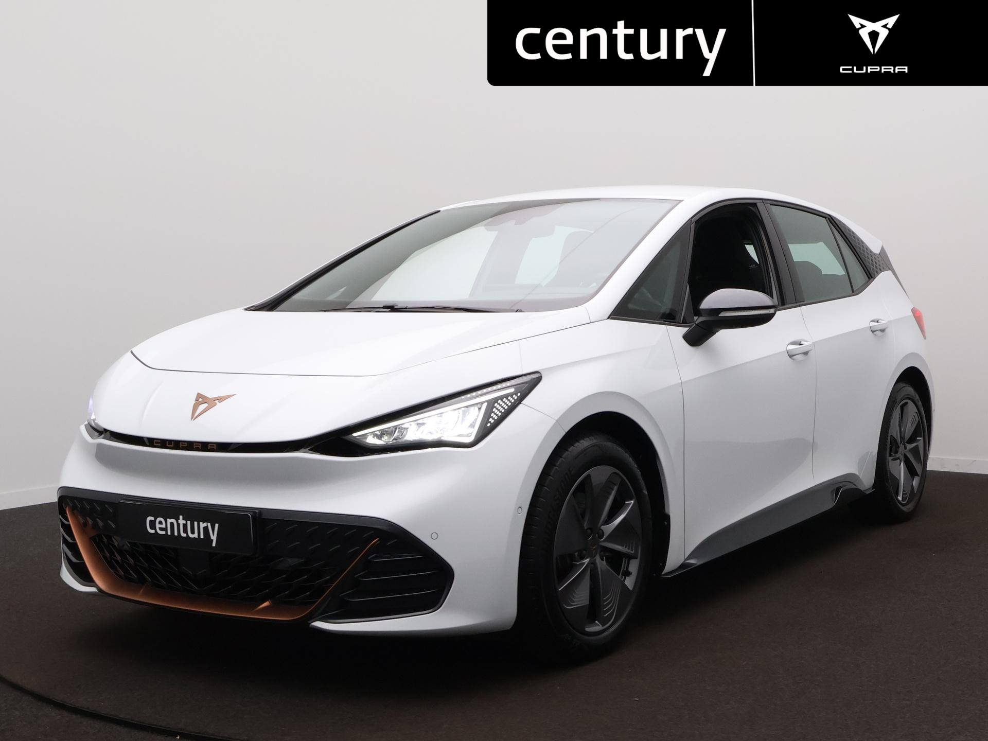 Cupra Born 150 KW 58/62 KWH Adrenaline 62 kWh 2023 - voorkant
