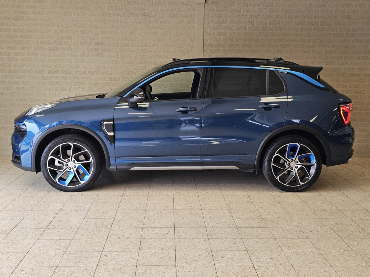 Foto van Lynk&co LYNK & Co 01