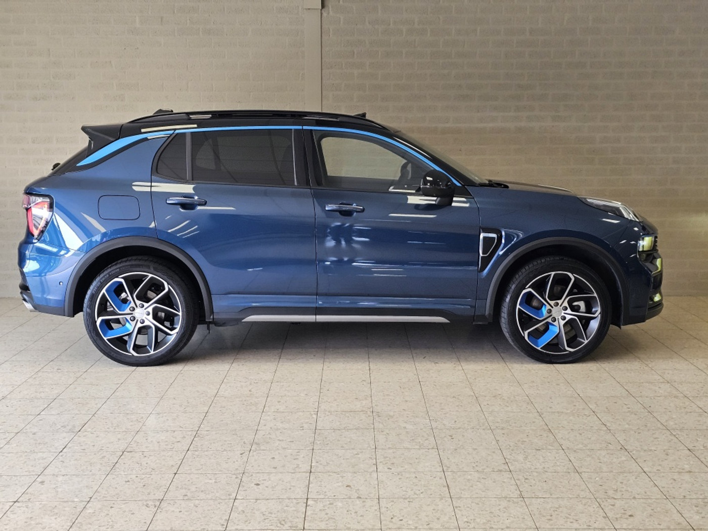 Foto van Lynk&co LYNK & Co 01