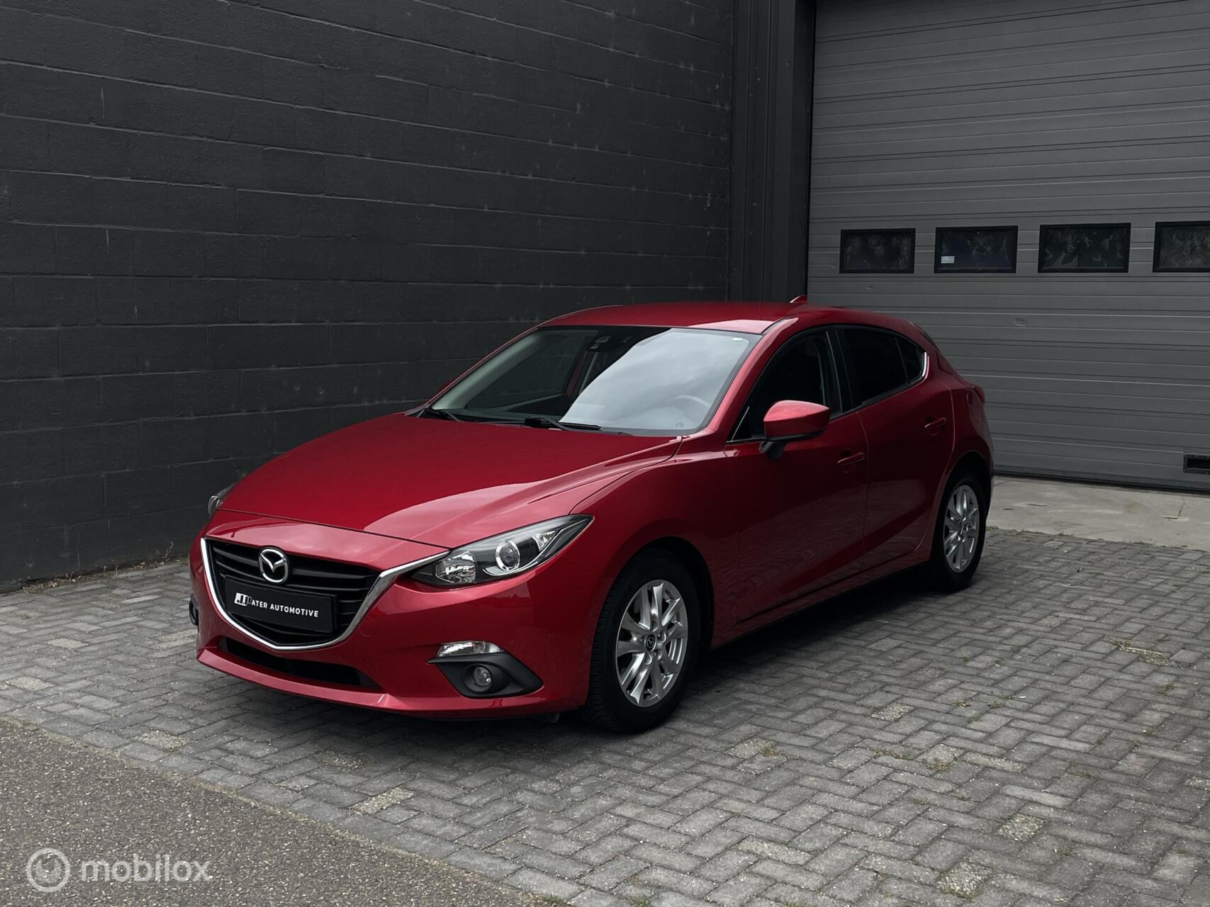 Mazda 3 2.0 SkyActiv-G 120 | AIRCO | All-season | Stoelverwarming 2016 - voorkant