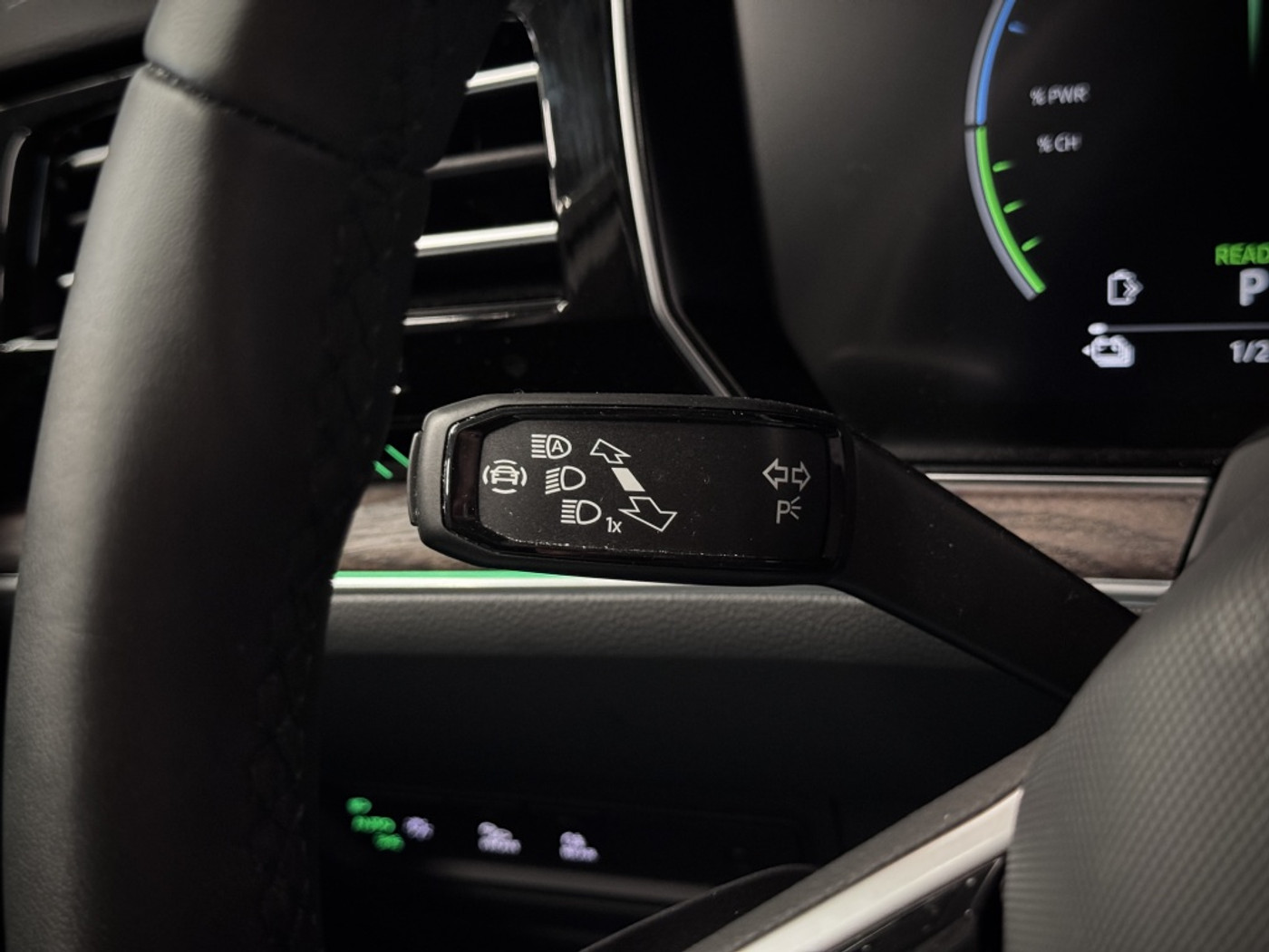 Foto van Volkswagen Touareg Ehybrid