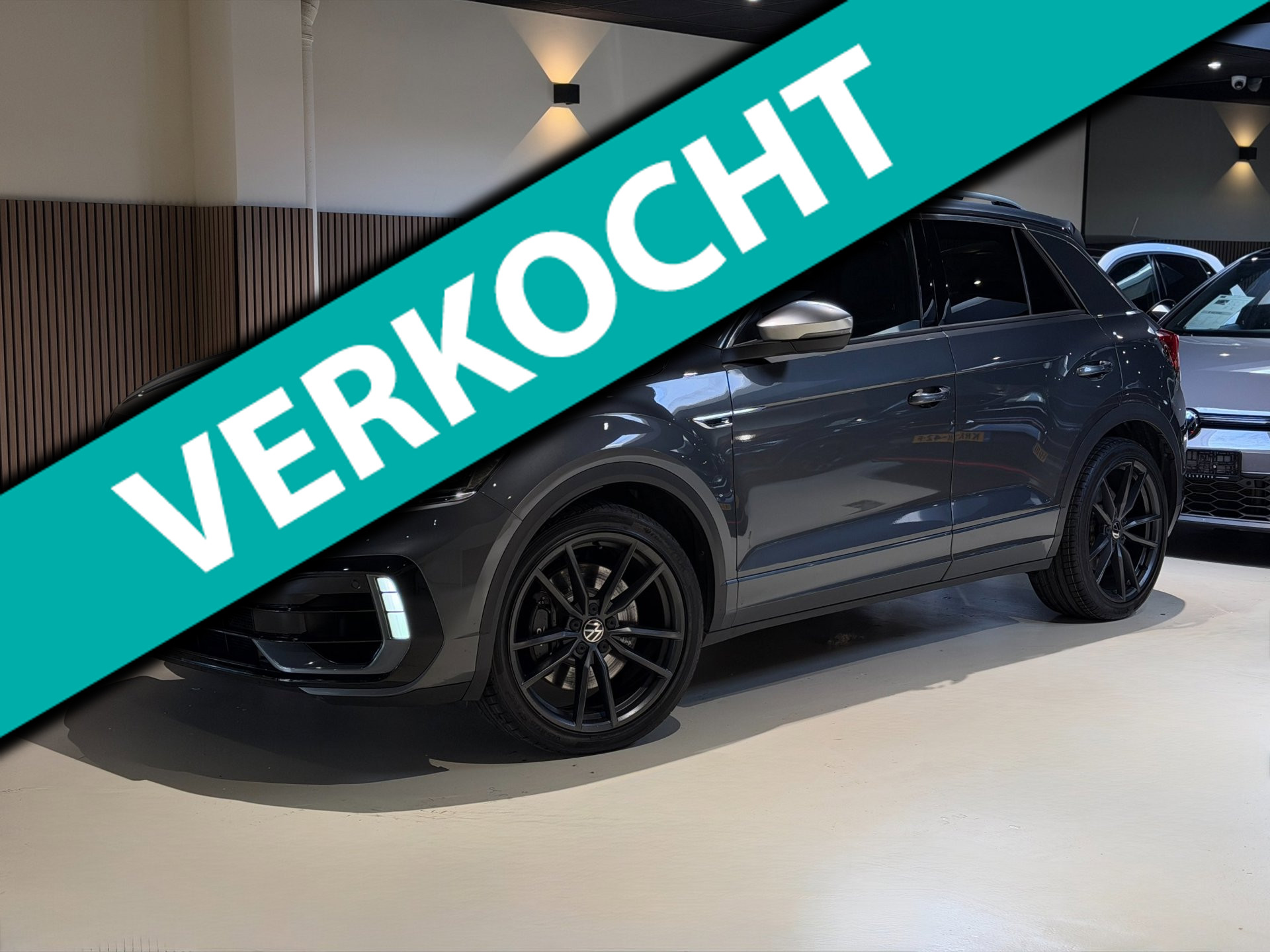 Volkswagen T-roc R 2.0 TSI 4Motion 300PK |Pano|Beats|Virtual|Leder|Camera 2022 - voorkant