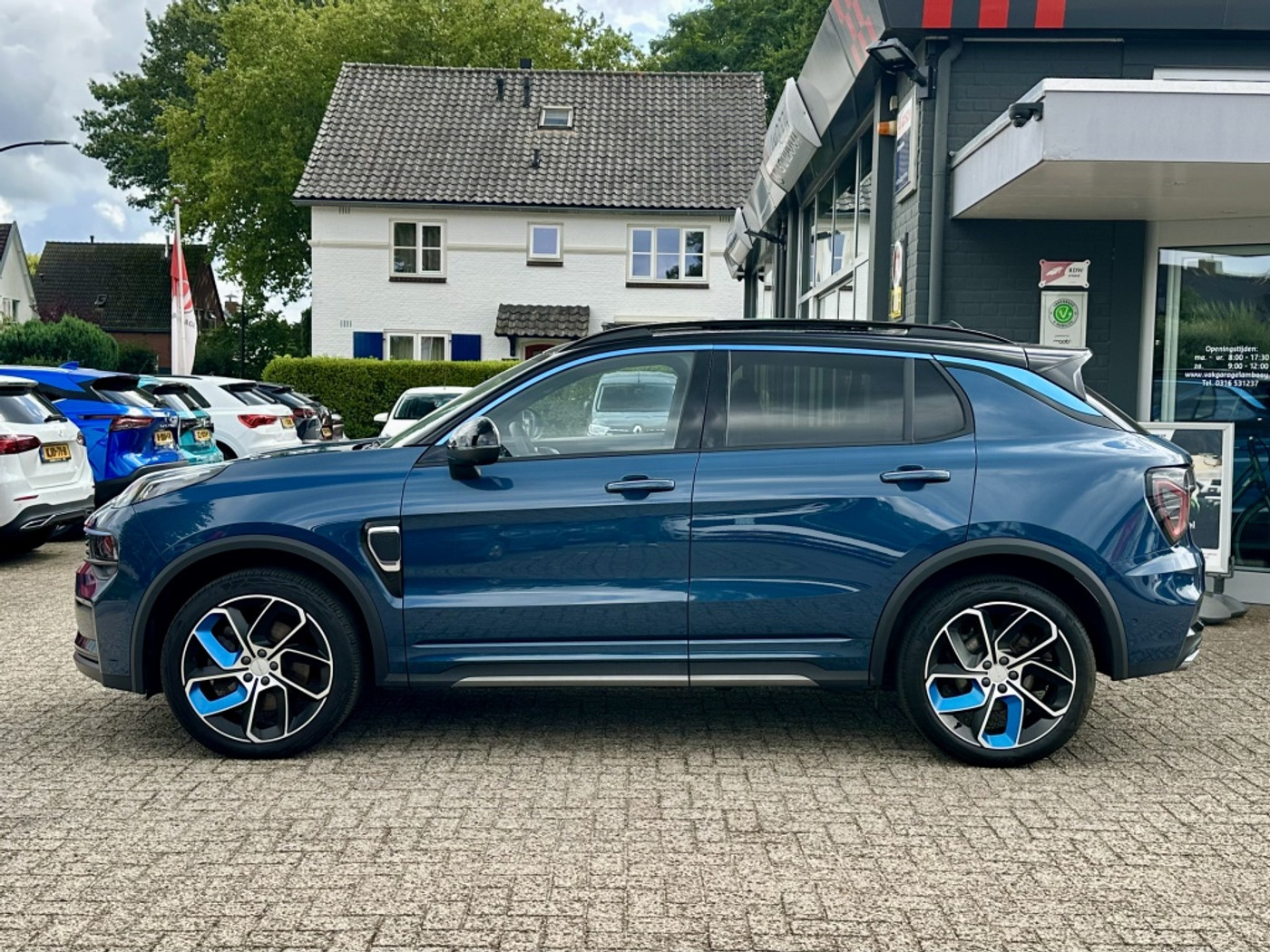 Foto van LYNK & Co 01