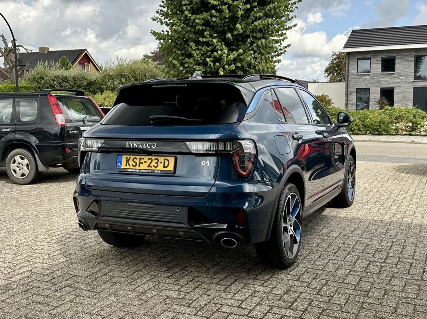 Foto van LYNK & Co 01