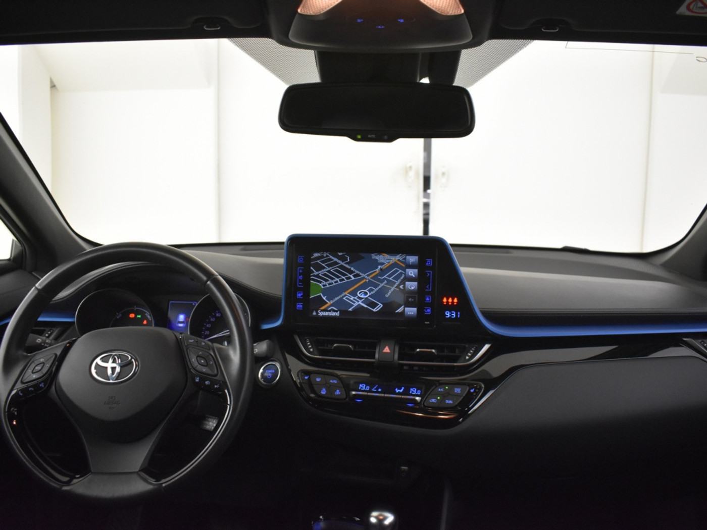 Foto van Toyota Toyota C-hr