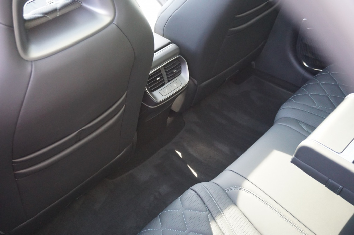 Foto van BYD BYD Sealion 7