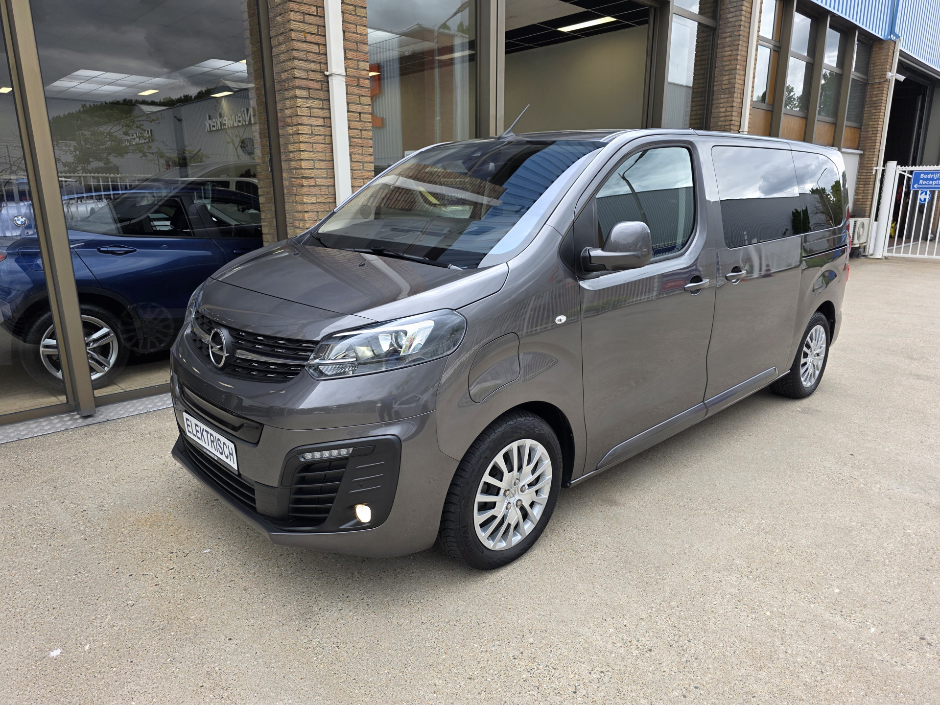 Foto van Opel Zafira-e Life