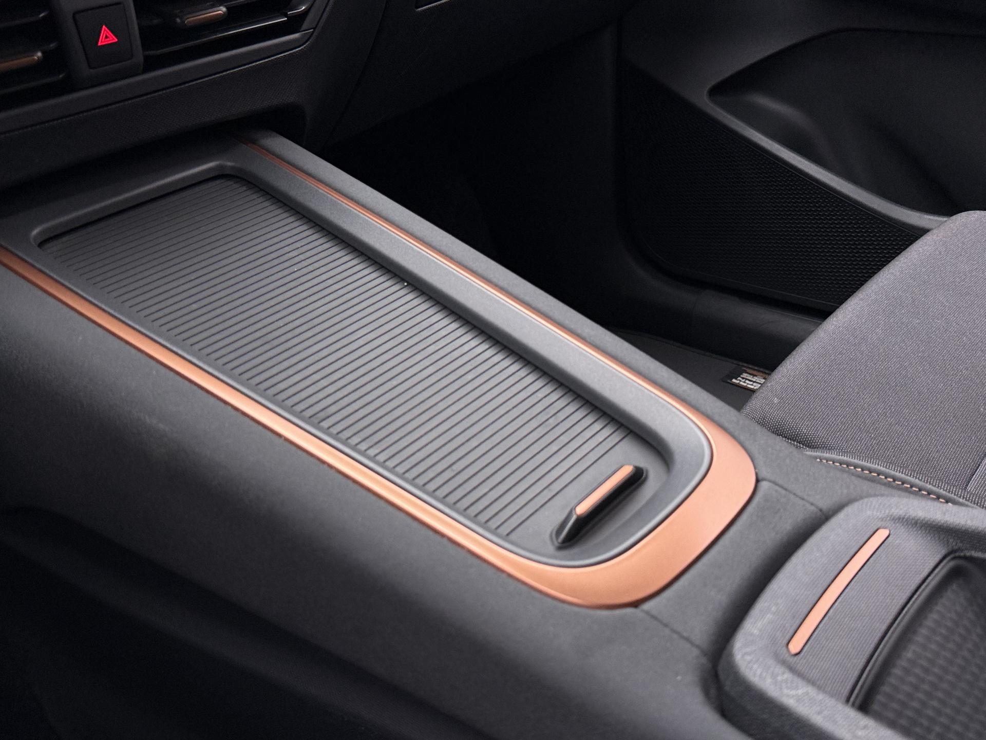 Foto van Cupra Born 150 KW 58/62 KWH