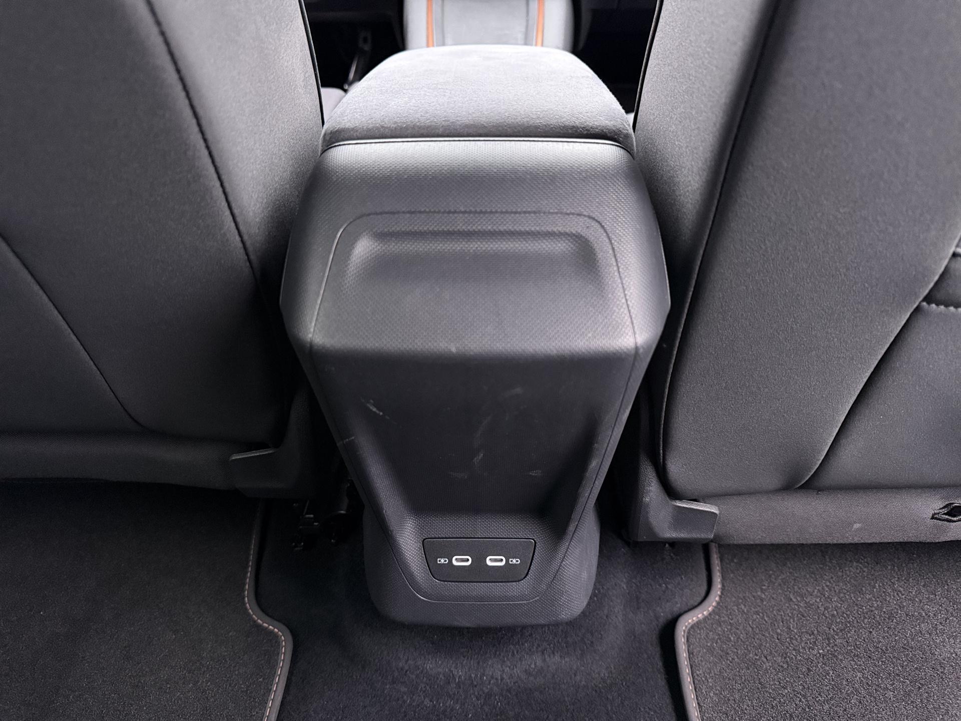 Foto van Cupra Born 150 KW 58/62 KWH