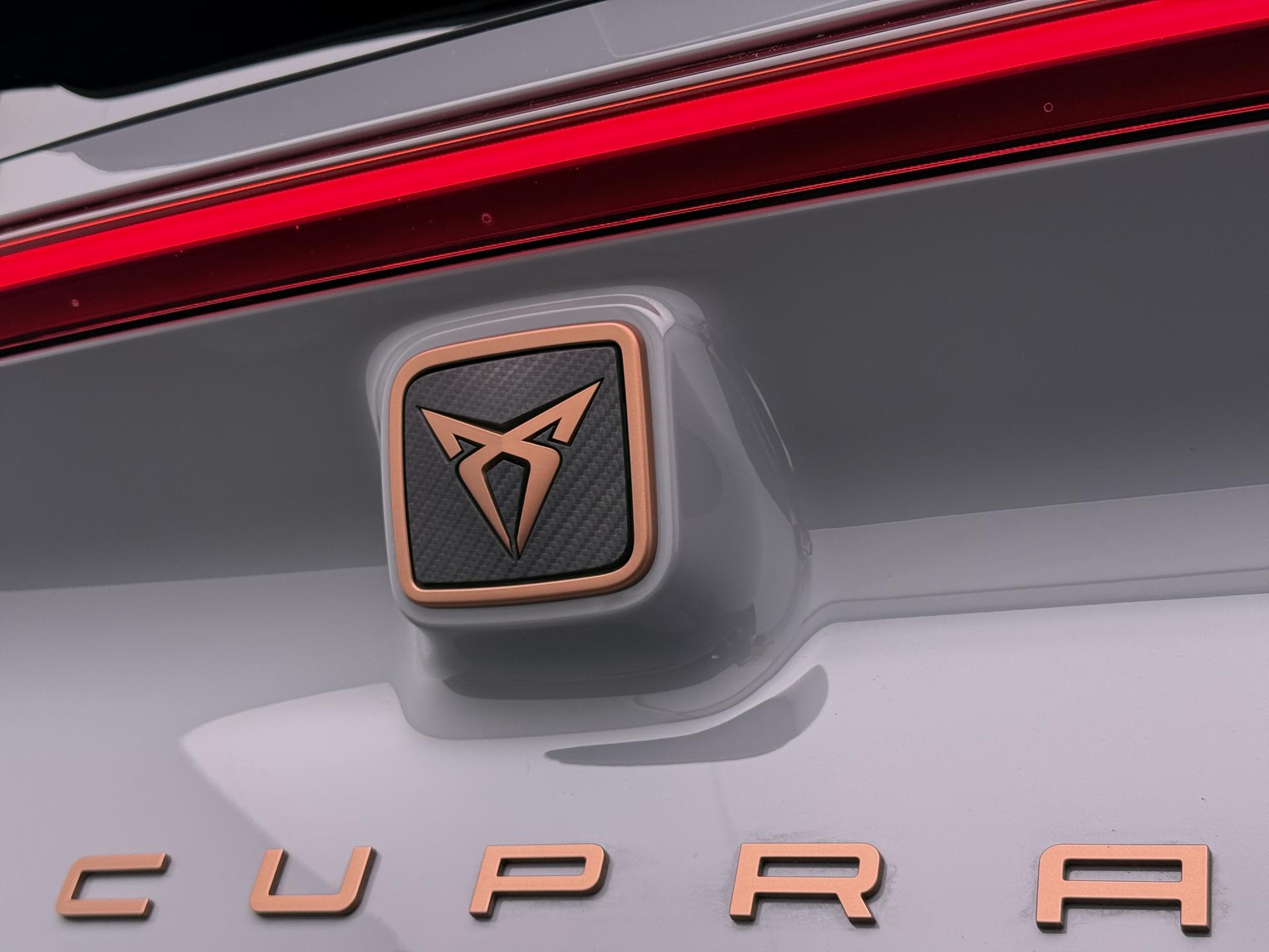 Foto van Cupra Born 150 KW 58/62 KWH