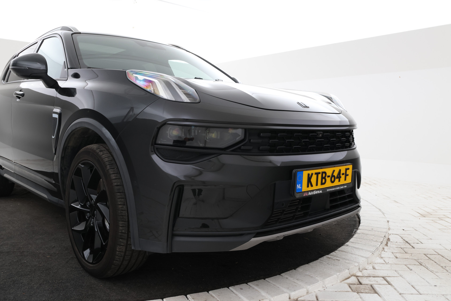 Foto van Lynk&co LYNK & Co 01