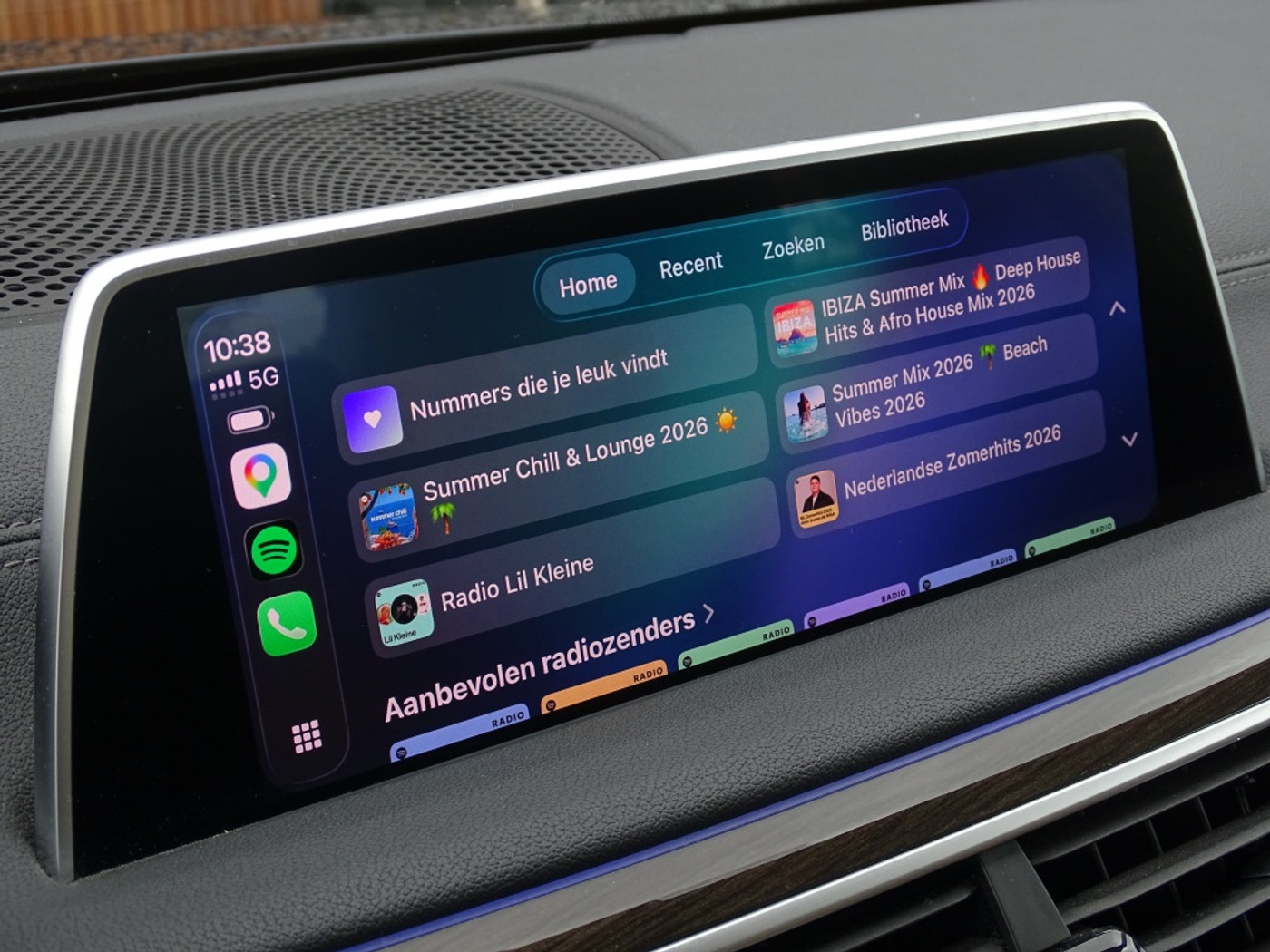 Foto van BMW 745e