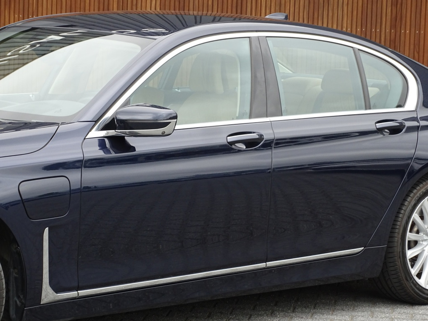 Foto van BMW 745e