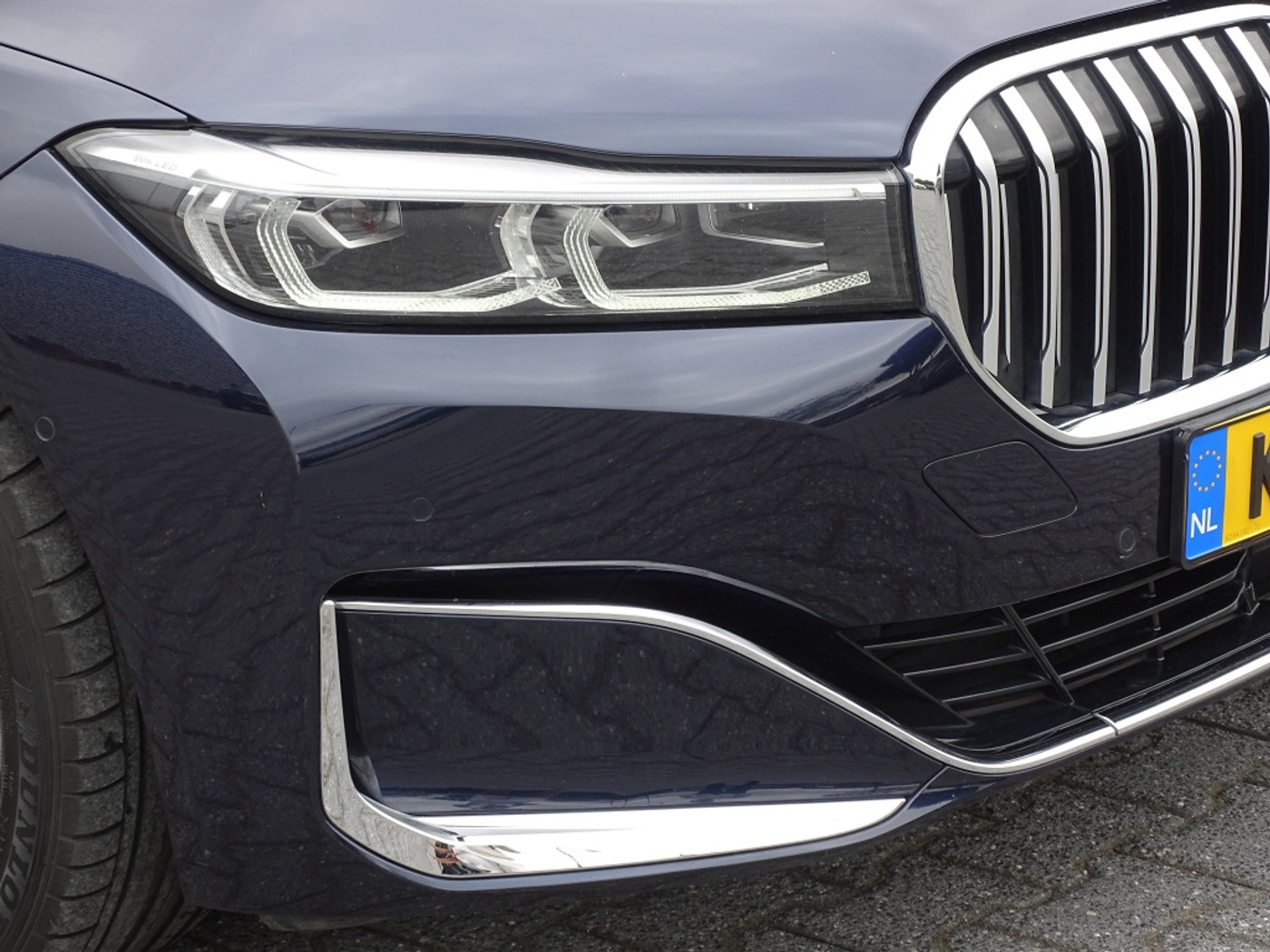 Foto van BMW 745e