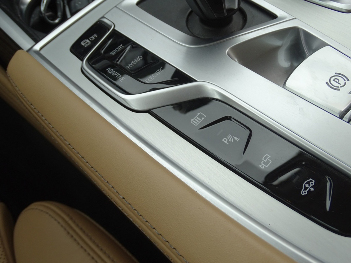 Foto van BMW 745e
