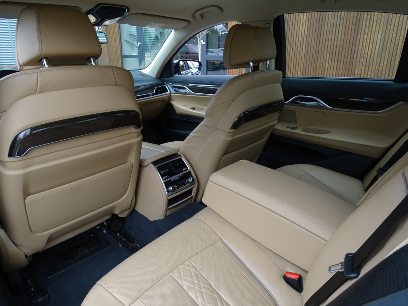 Foto van BMW 745e