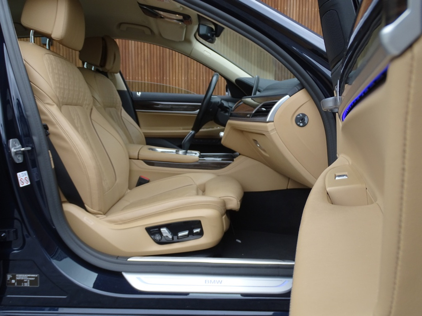 Foto van BMW 745e