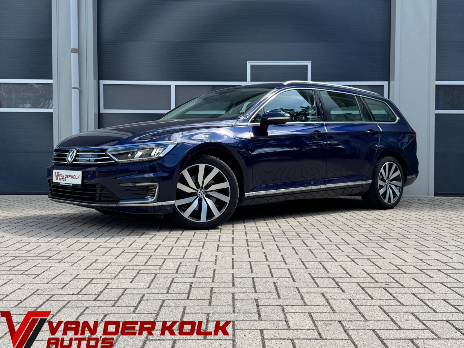 Volkswagen Passat Variant 1.4 TSI GTE | Alcantara/Leder | Carplay | Navigatie | Adaptive Cruise | Climate 2018 - voorkant