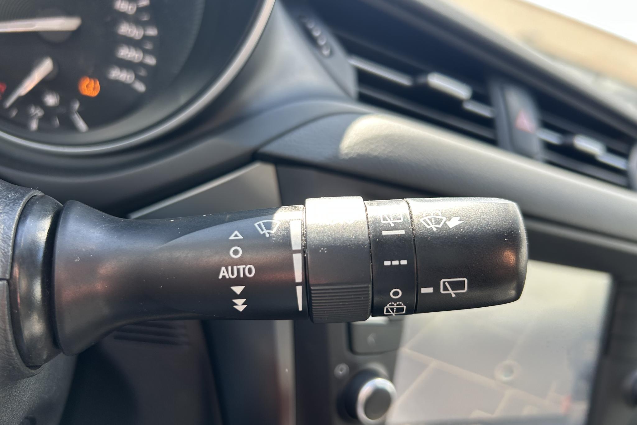 Foto van Toyota Avensis Touring Sports