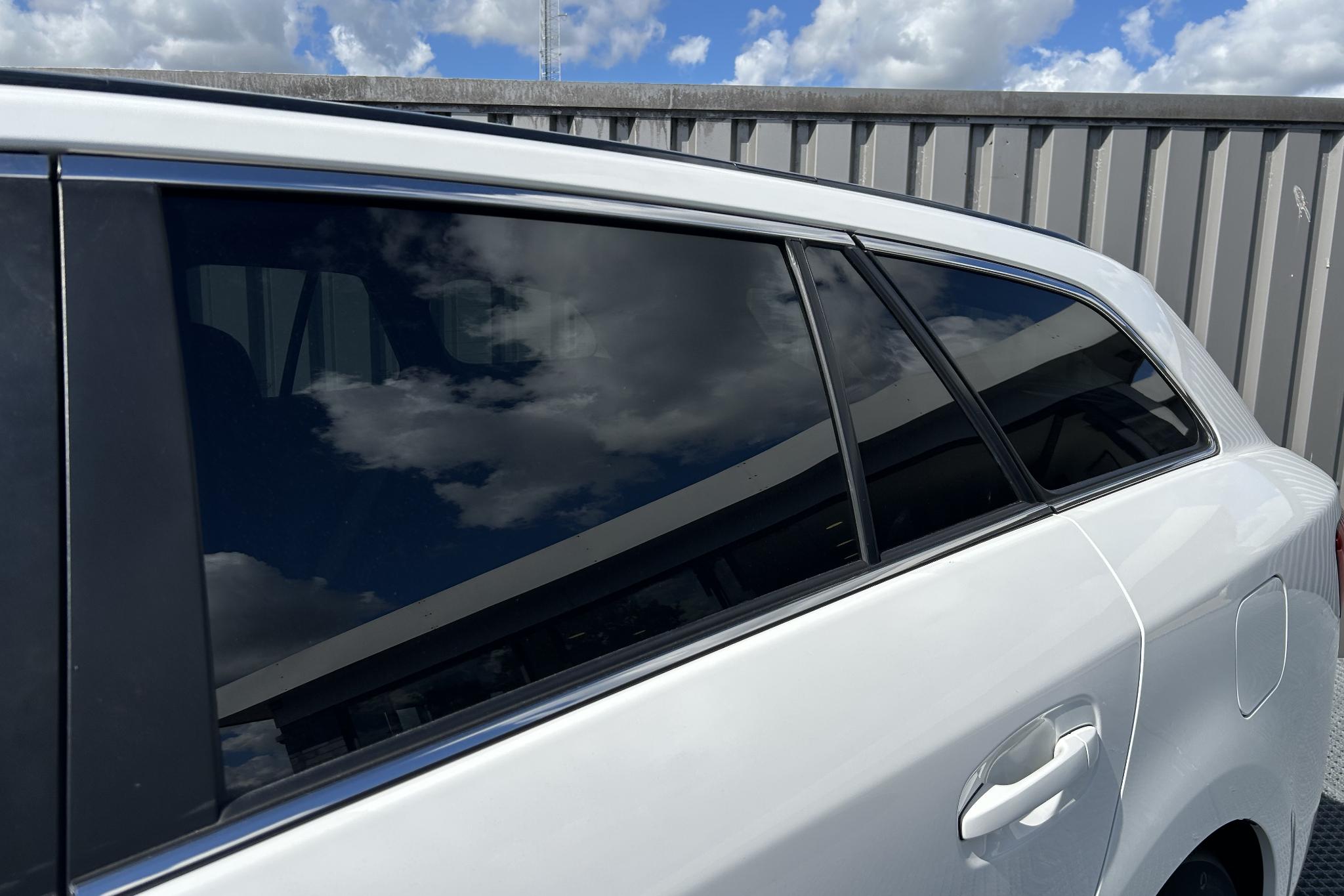 Foto van Toyota Avensis Touring Sports