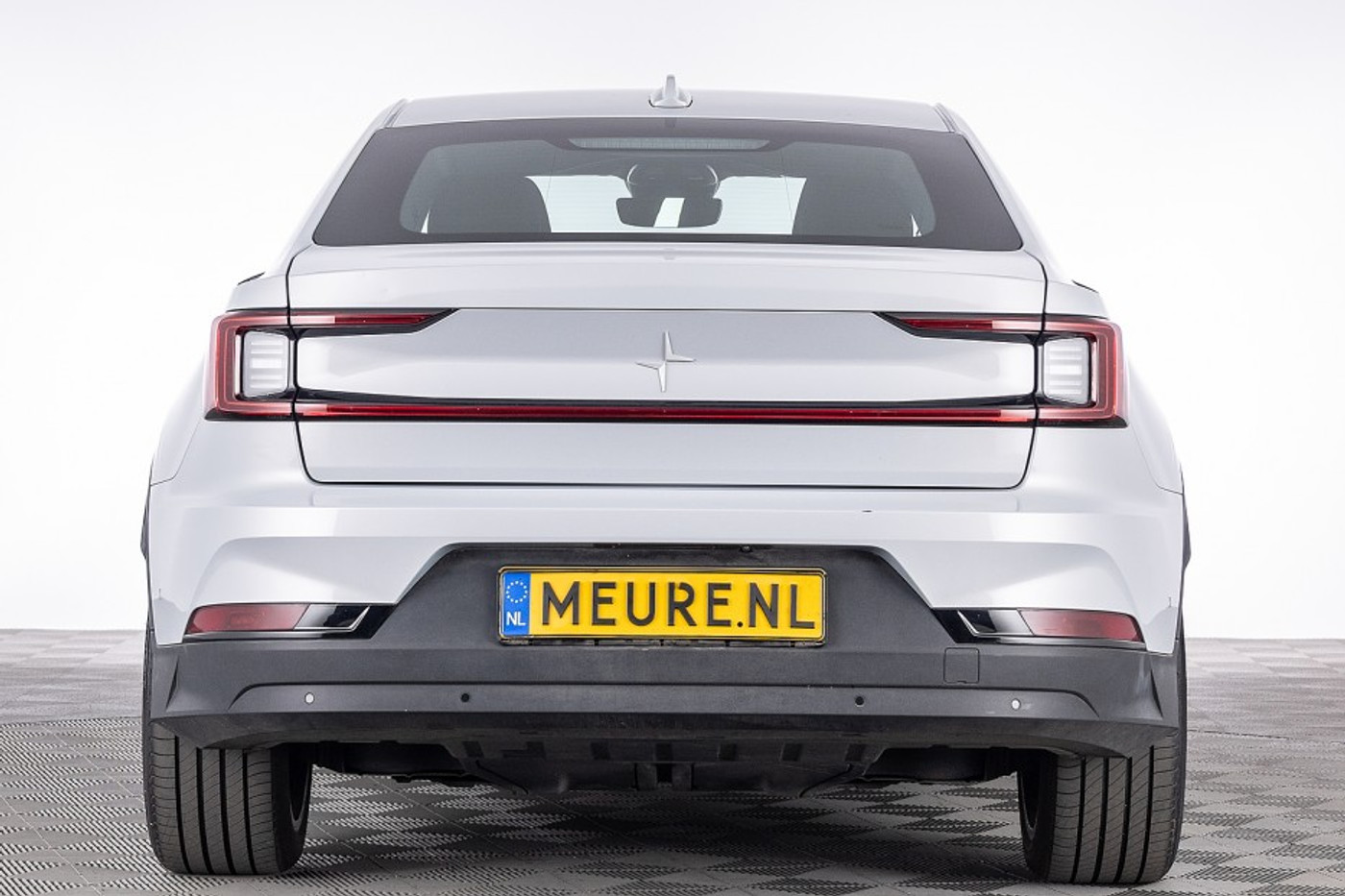 Foto van Polestar 2