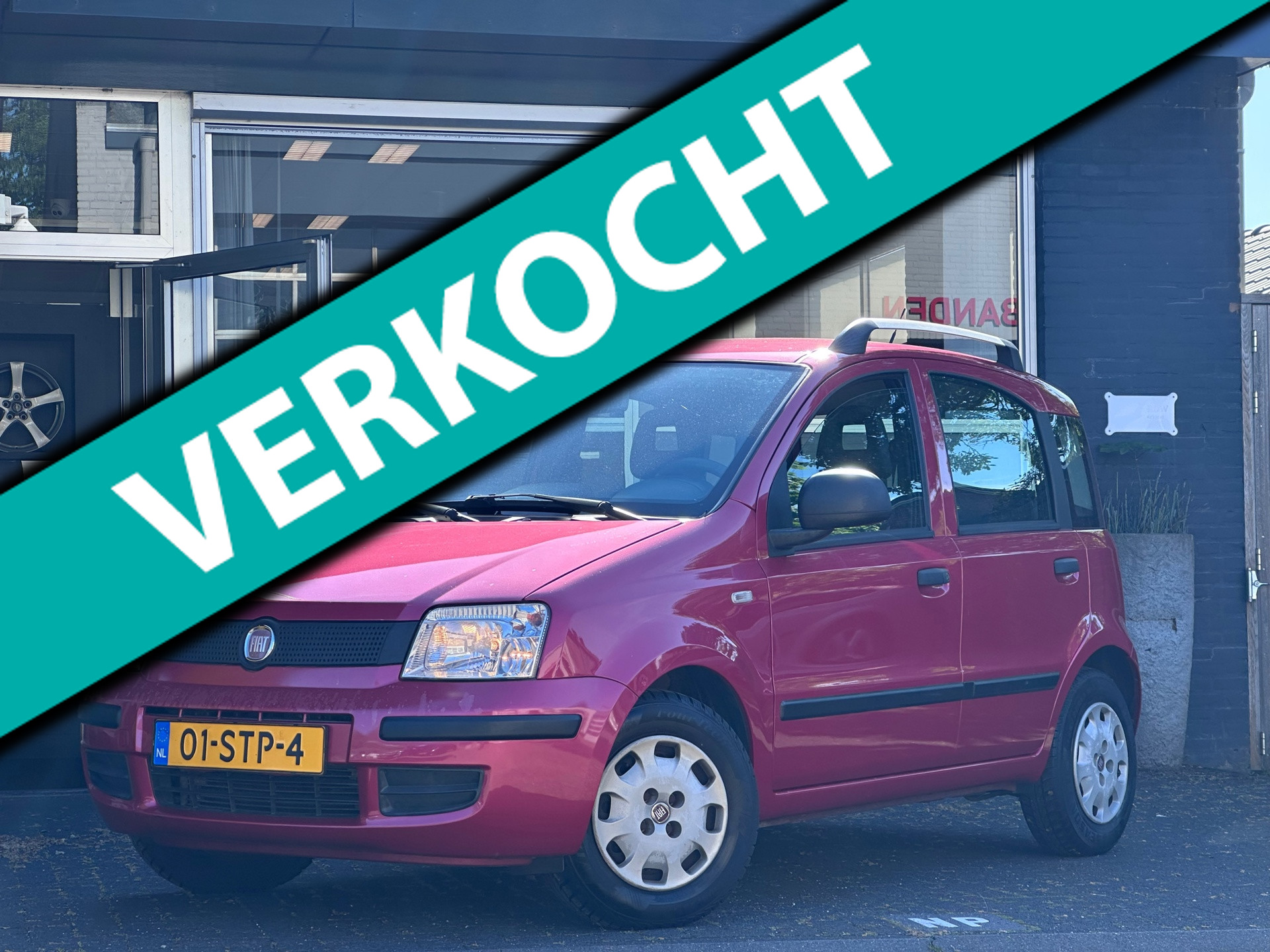 Fiat Fiat Panda 1.2 Active 5 DEURS / AIRCO / ELEKT RAMEN / NAP 2011 - voorkant