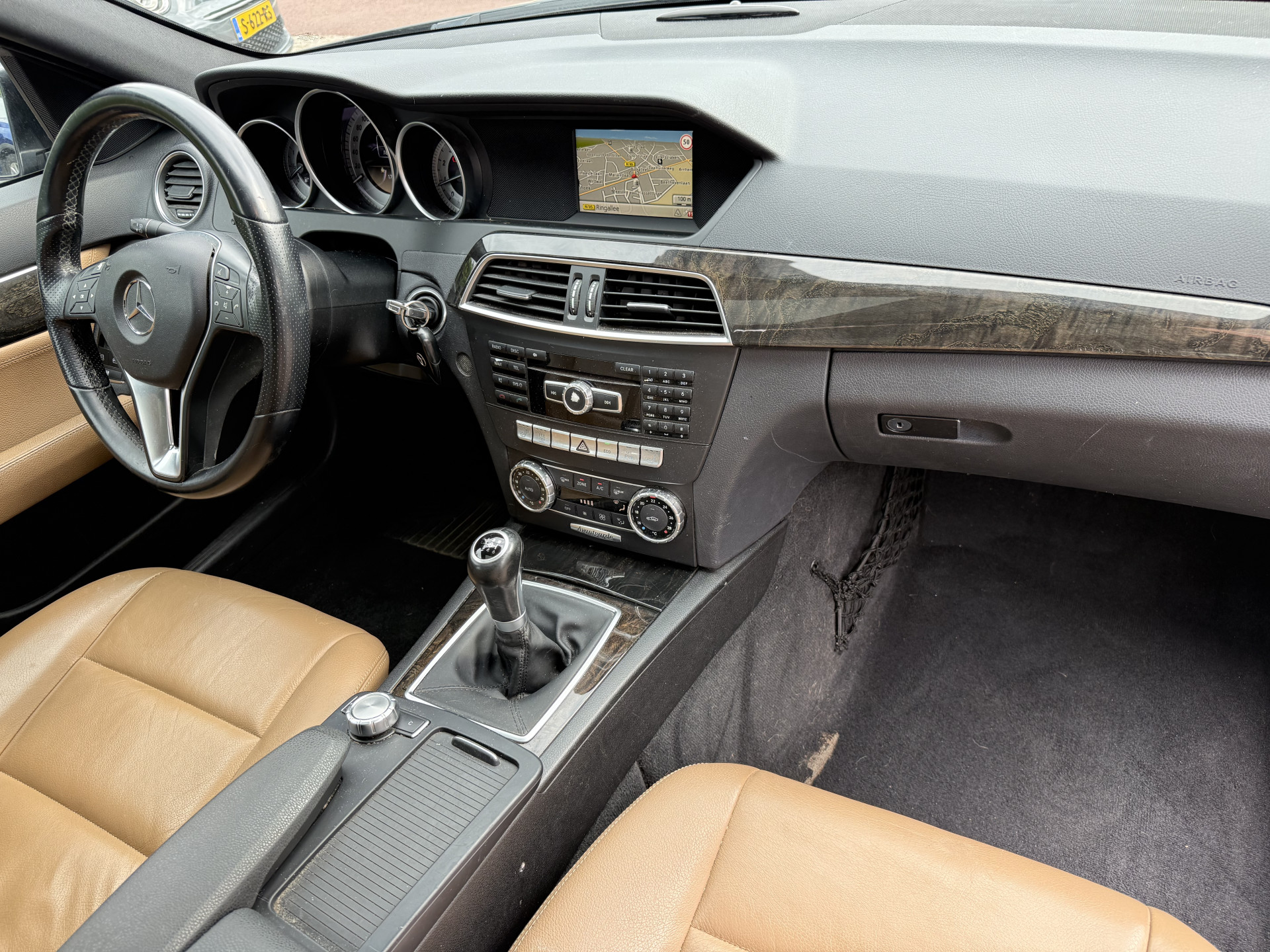 Foto van Mercedes-Benz C 200