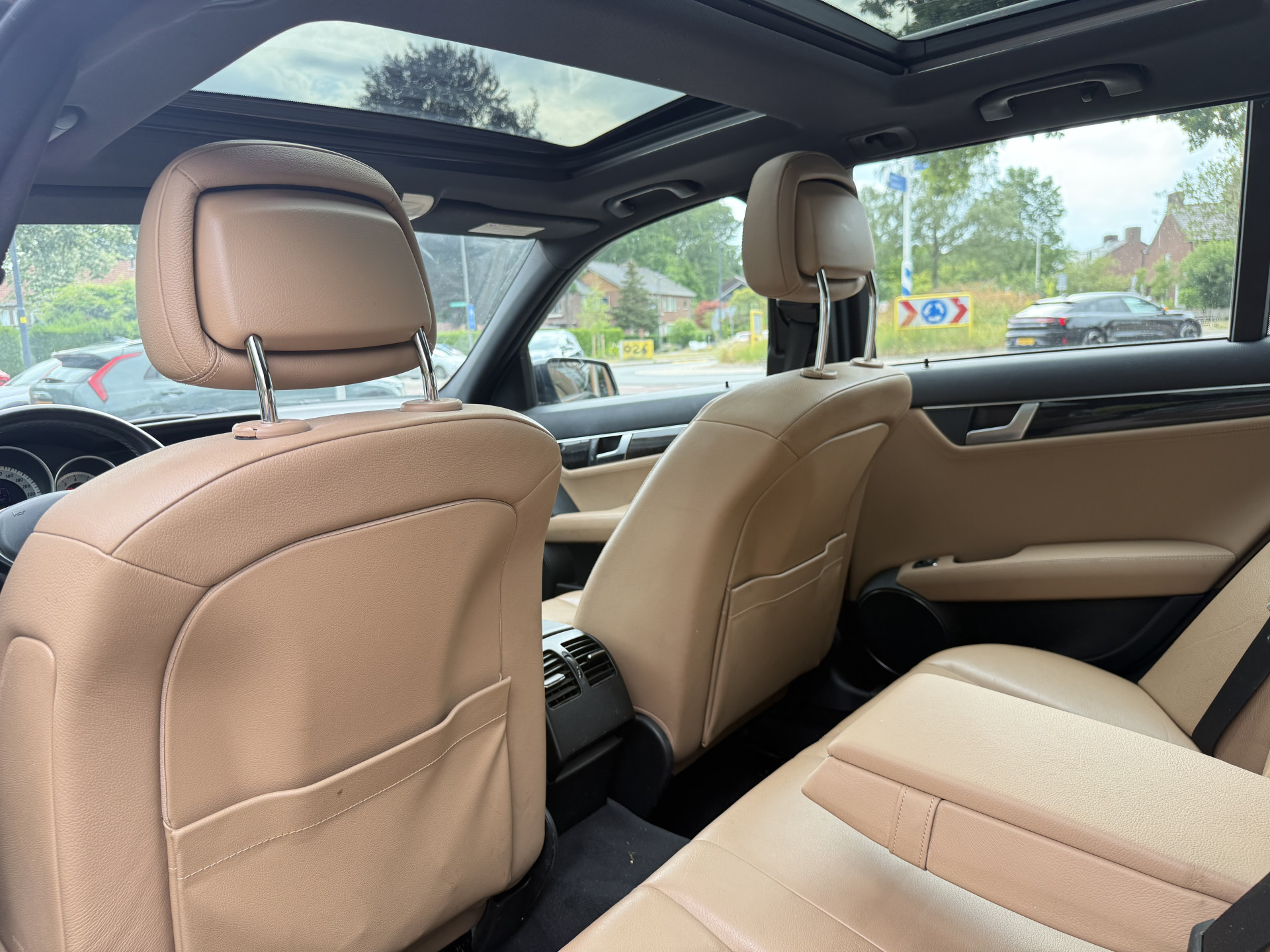 Foto van Mercedes-Benz C 200