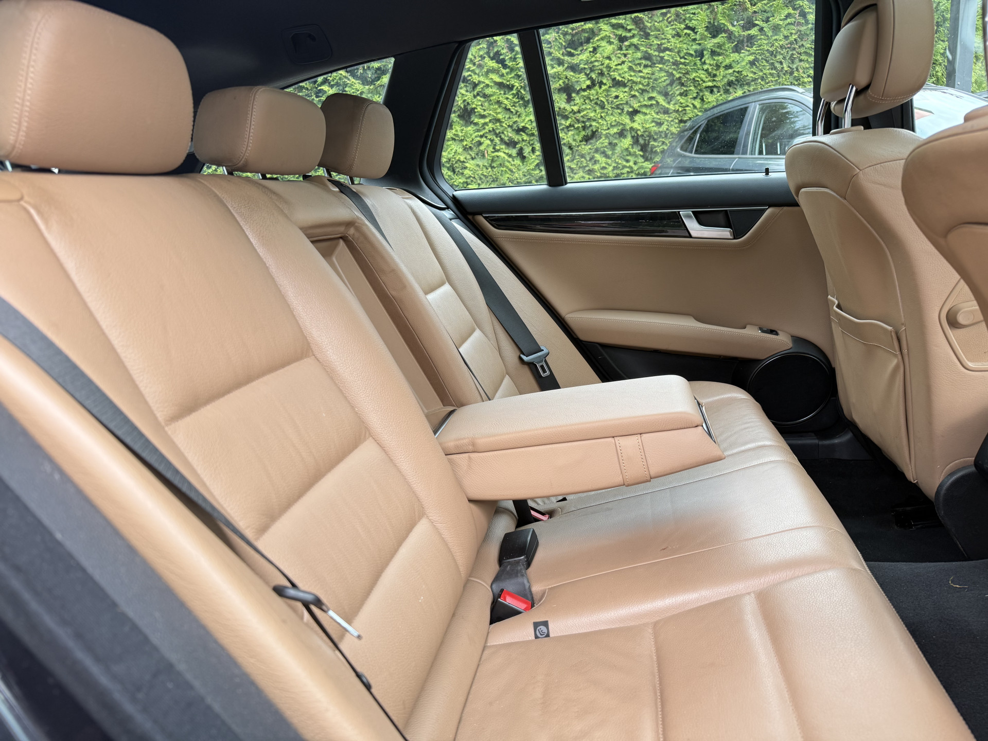 Foto van Mercedes-Benz C 200