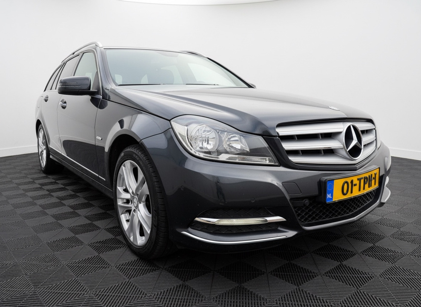 Foto van Mercedes-Benz C 200