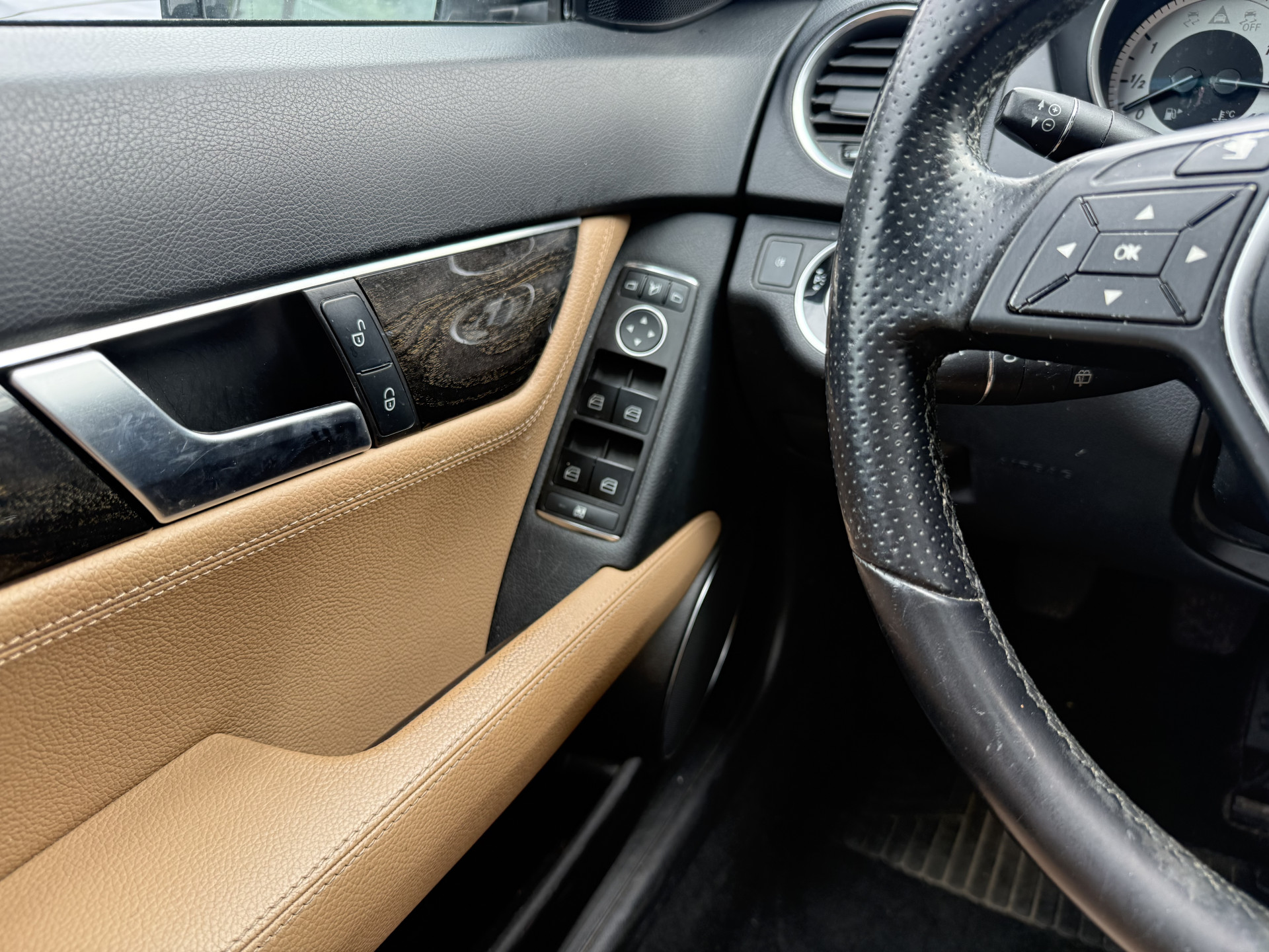 Foto van Mercedes-Benz C 200