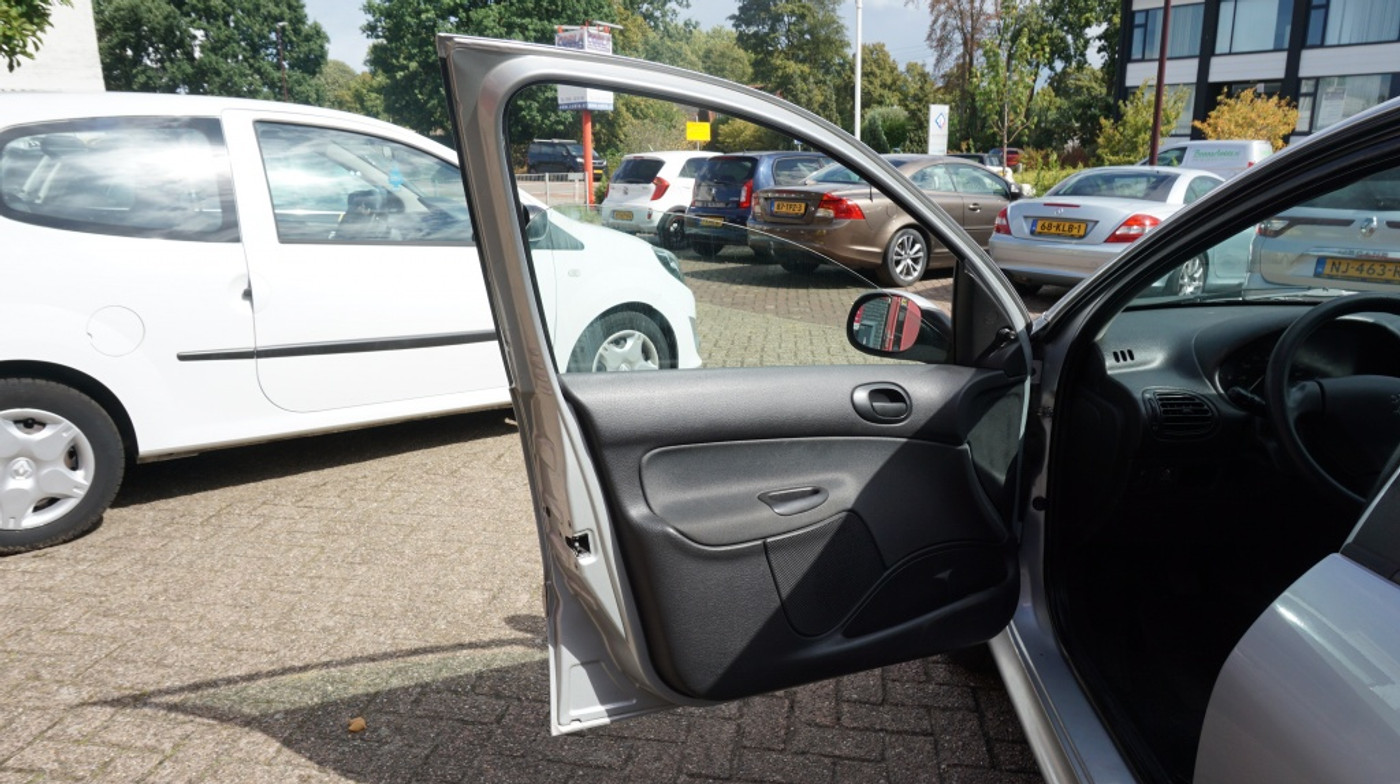 Foto van Peugeot 206