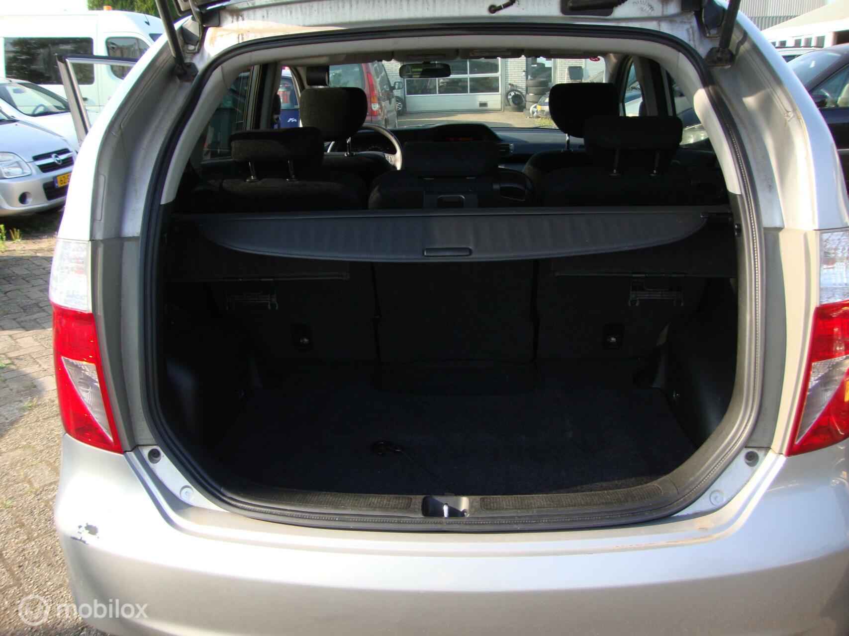 Foto van Honda Fr-v