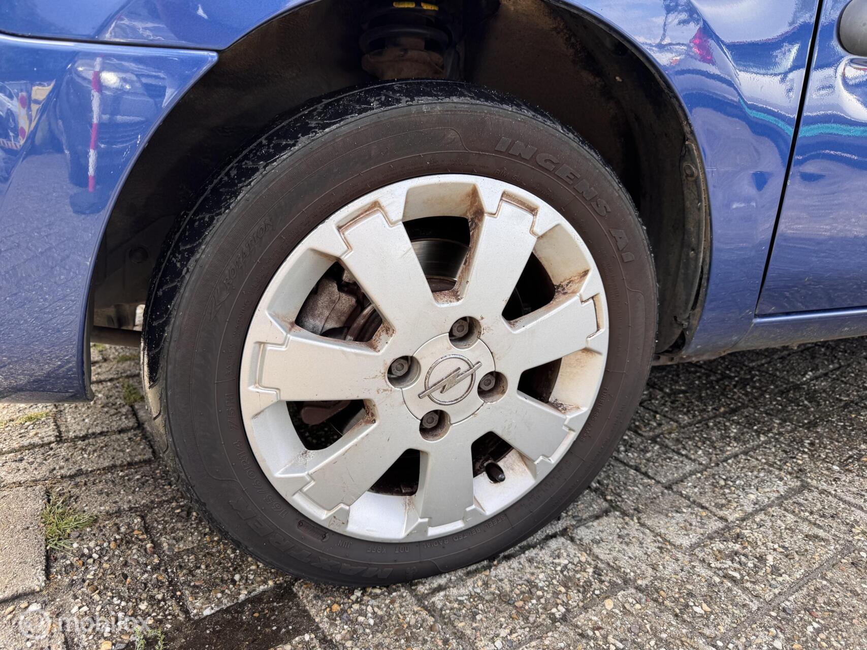 Foto van Opel Agila