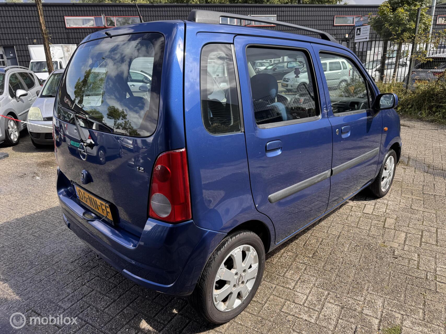 Foto van Opel Agila