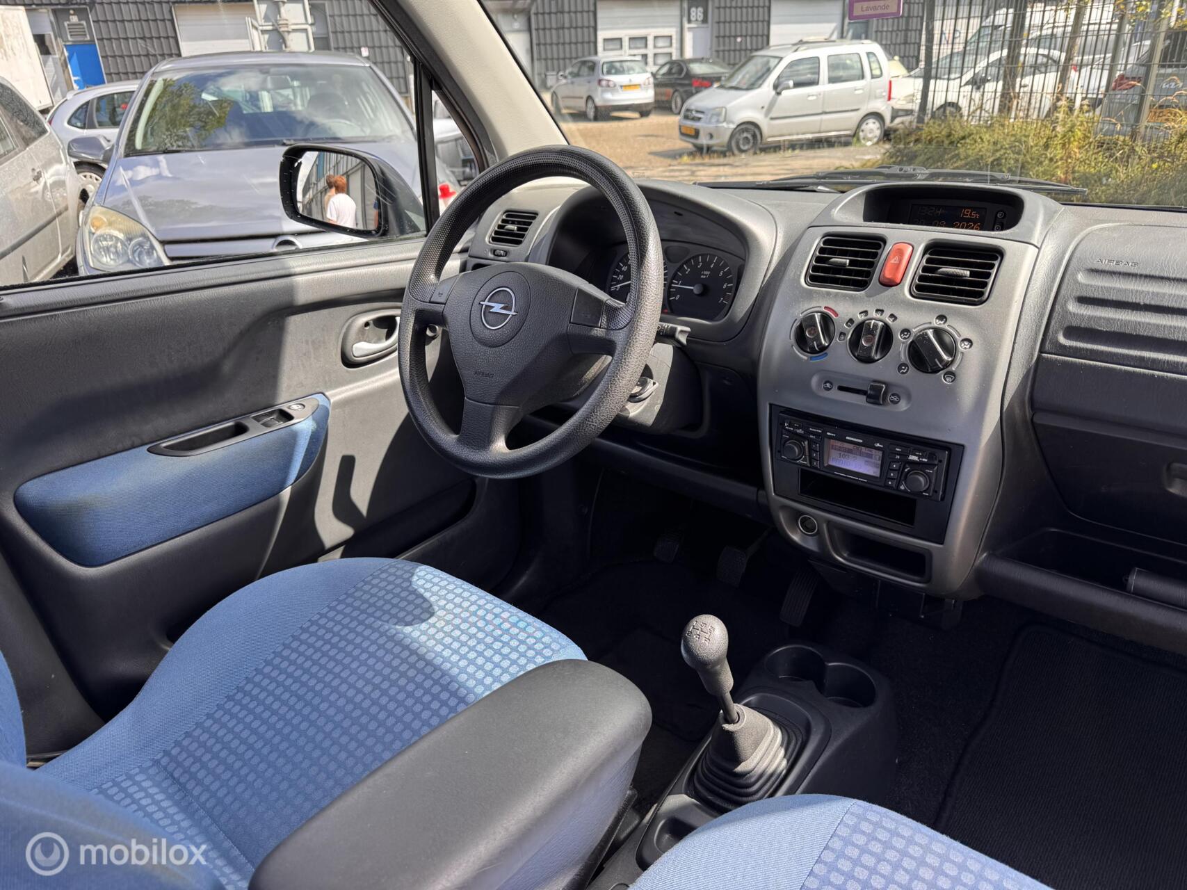Foto van Opel Agila