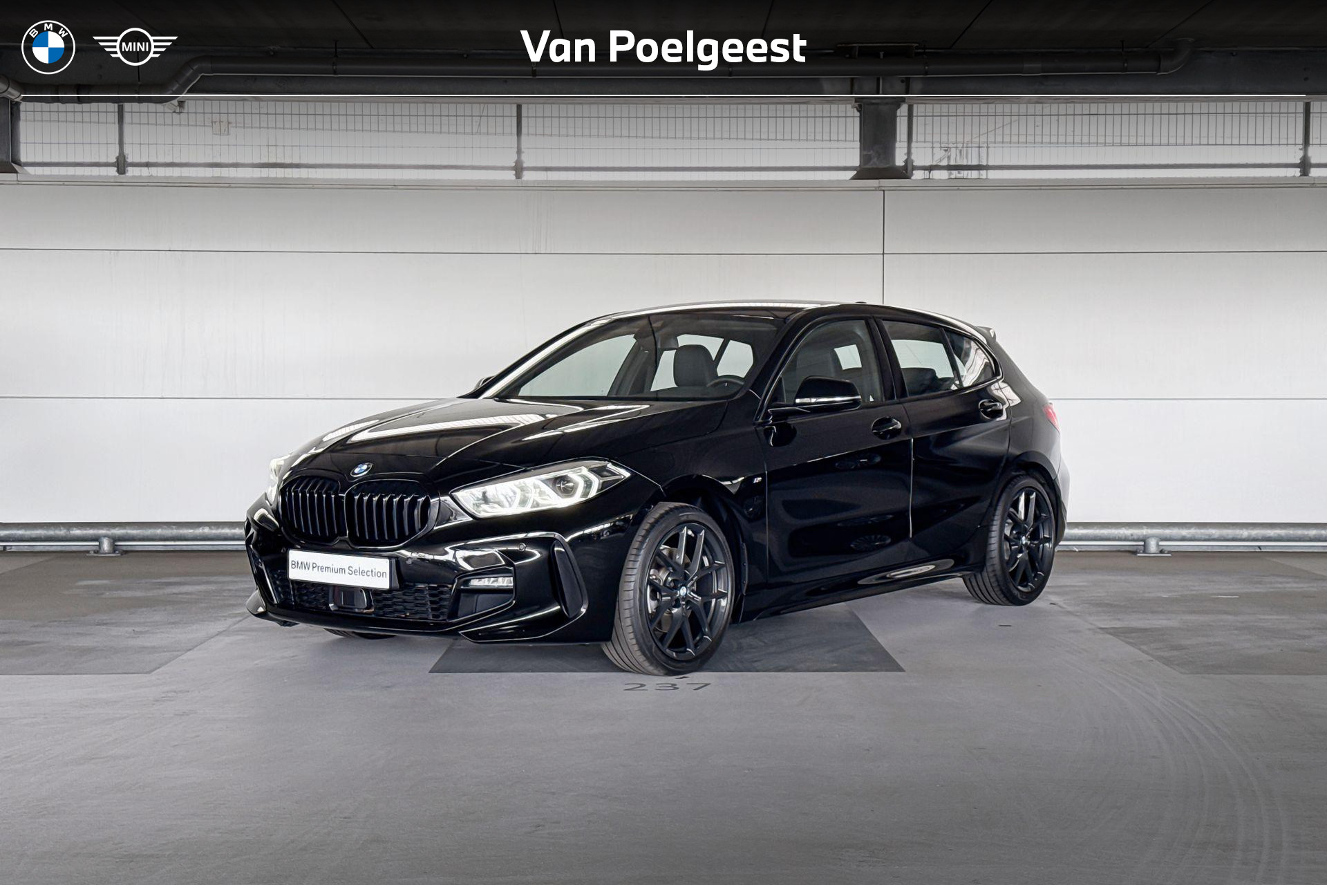 BMW 118i 118i 2024 - voorkant