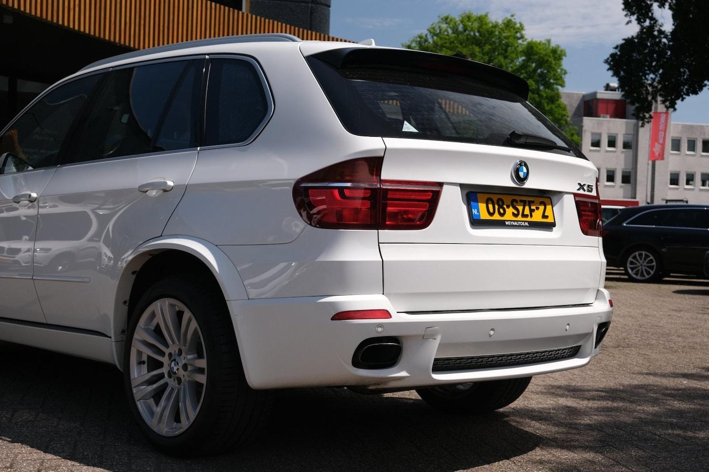 Foto van BMW X5 Xdrive50i