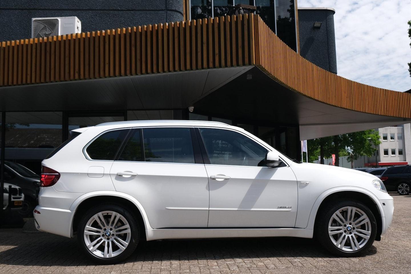 Foto van BMW X5 Xdrive50i