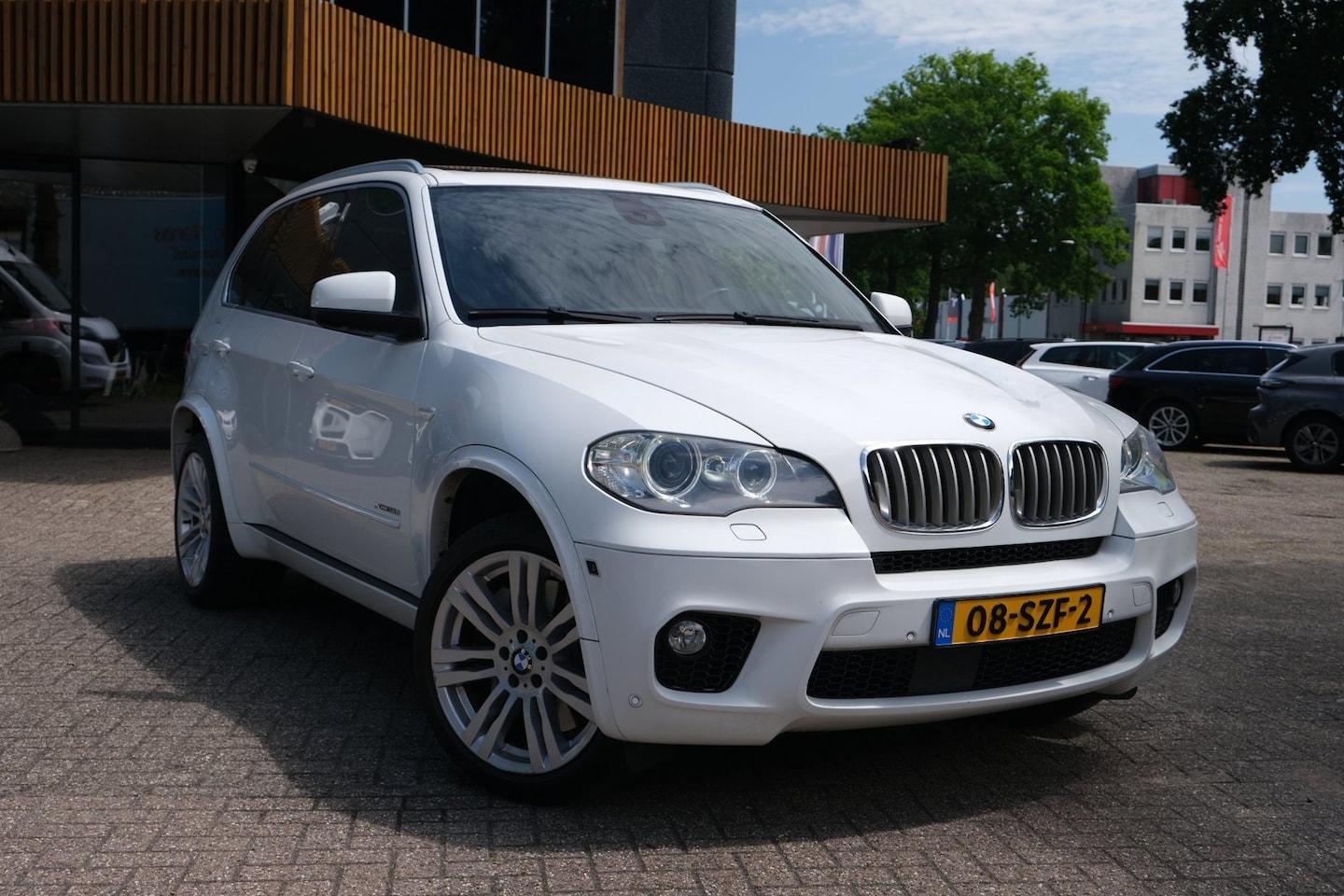 Foto van BMW X5 Xdrive50i