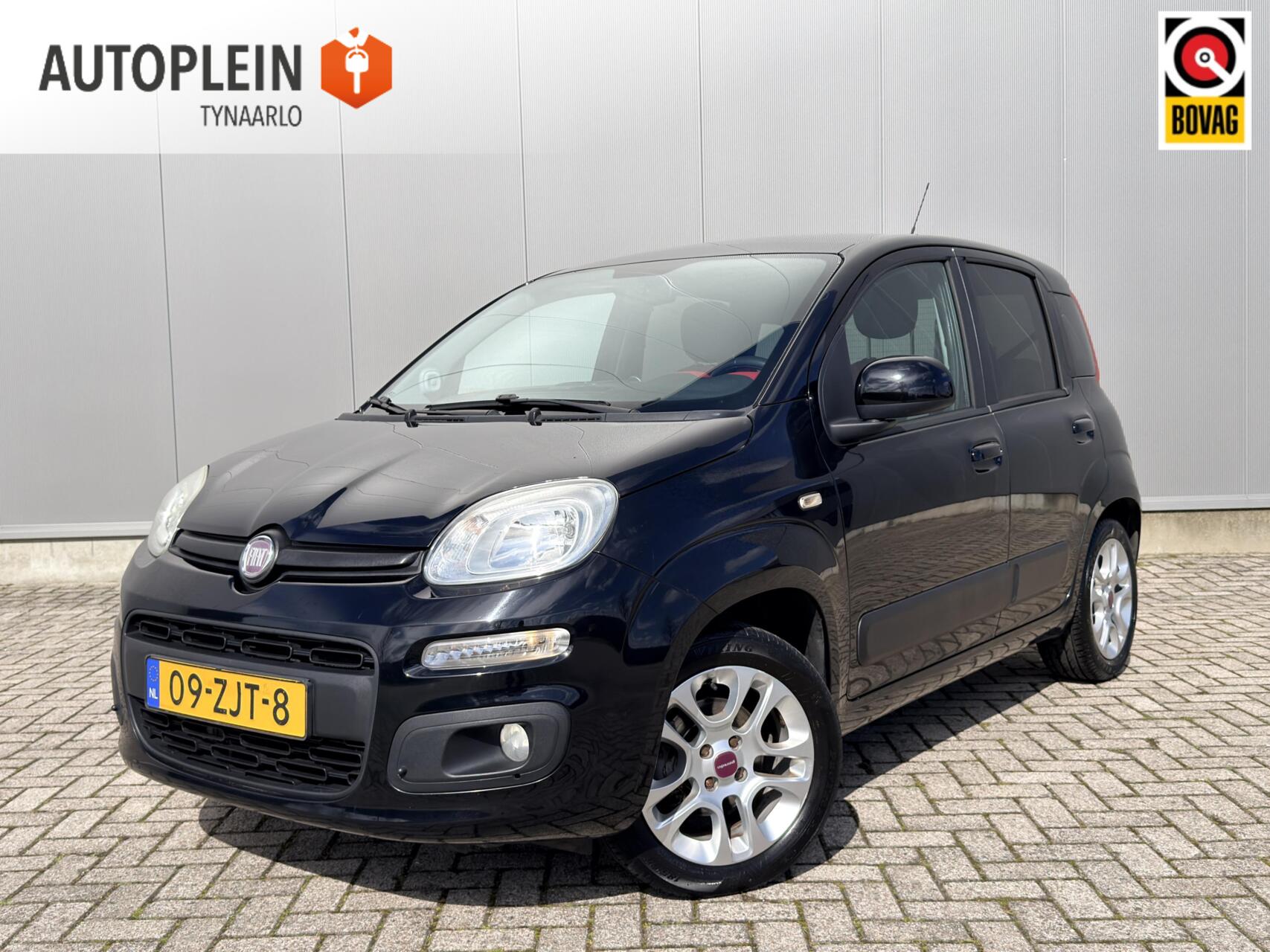 Fiat Panda 0.9 TwinAir Lounge *Airco*|Panoramadak|NL Auto|Elec. pakket 2012 - voorkant