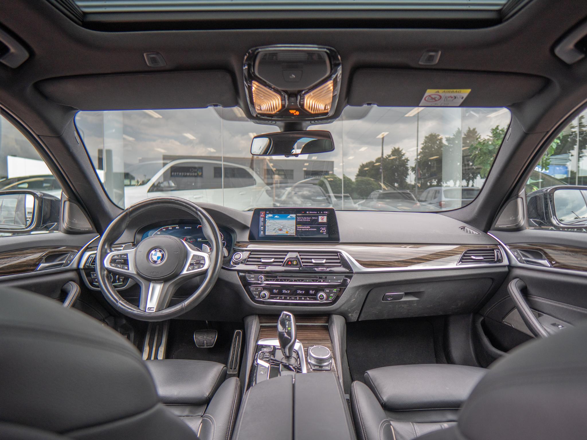 Foto van BMW 530e xDrive Iperformance