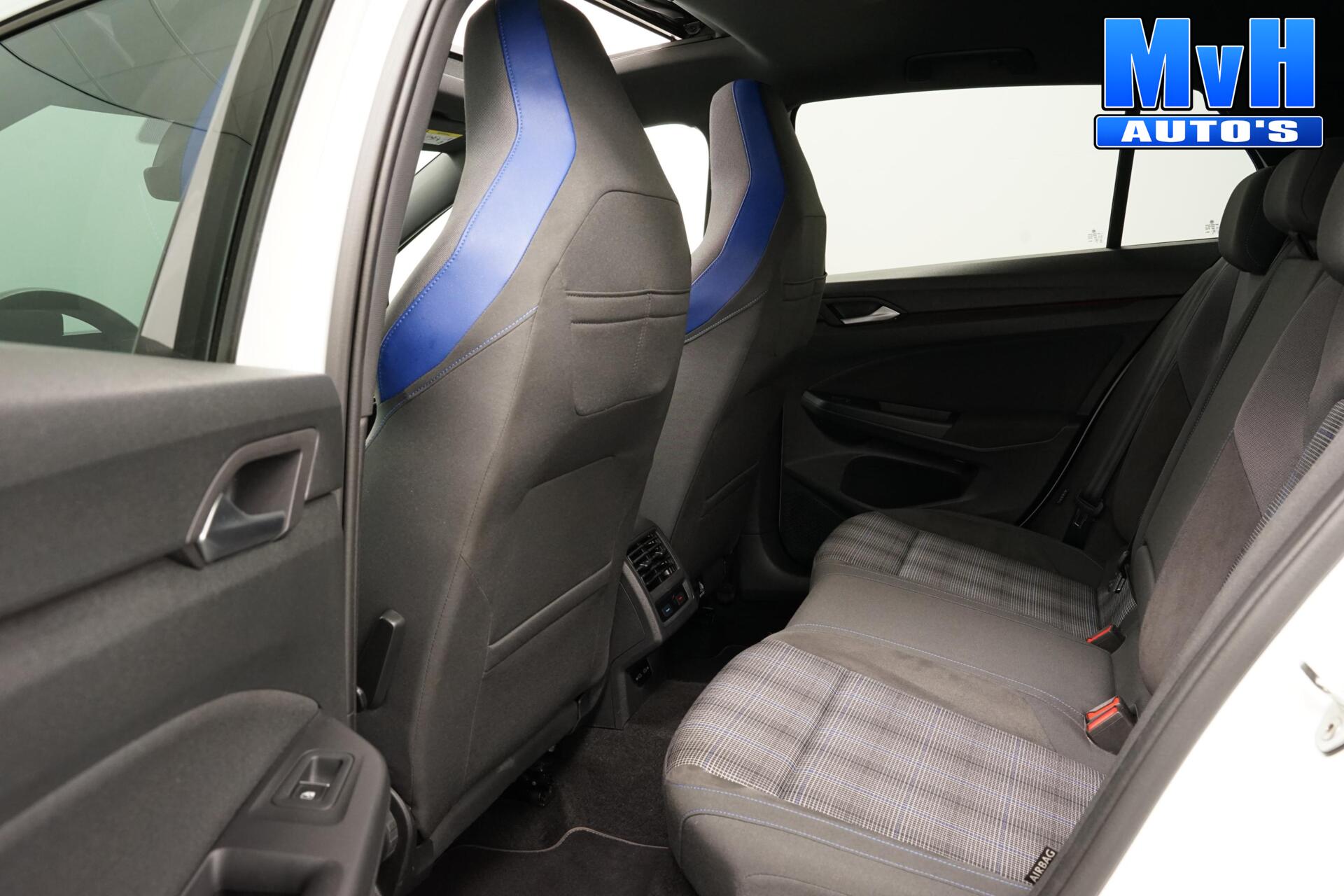 Foto van Volkswagen Golf GTE