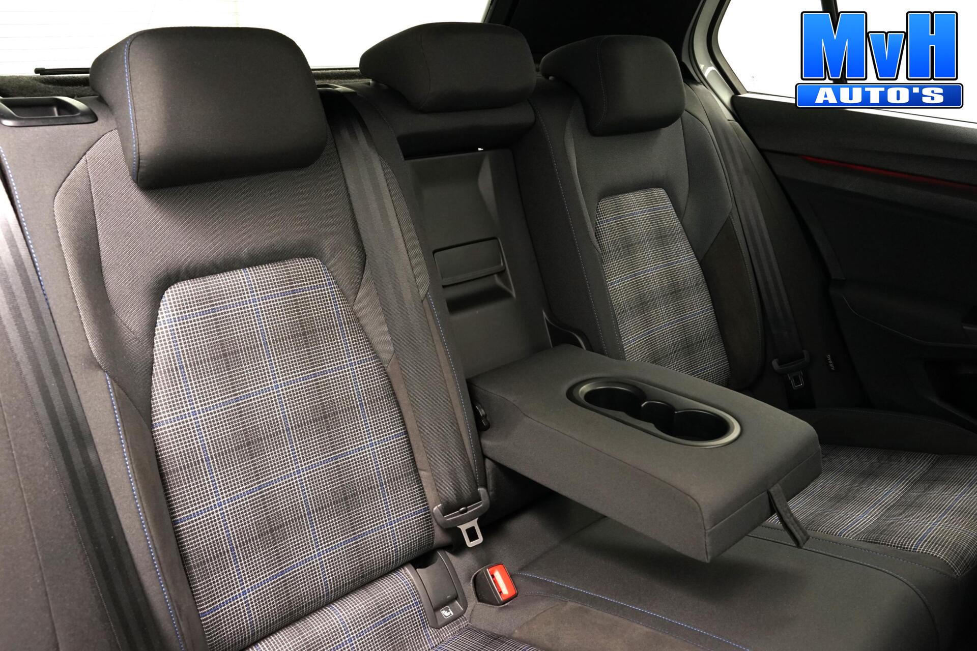 Foto van Volkswagen Golf GTE